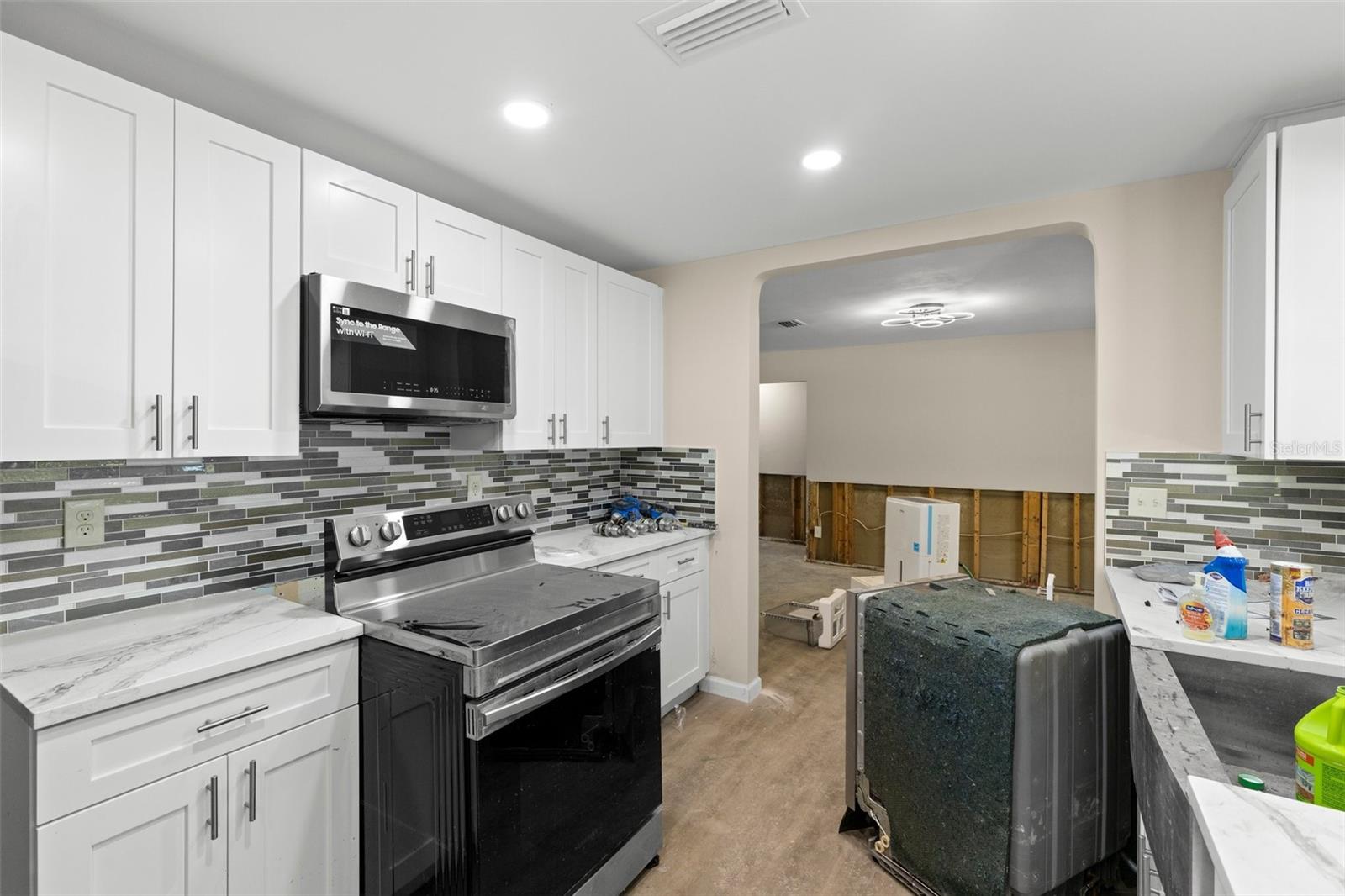 Image 13 of 28 For 624 Orange Street