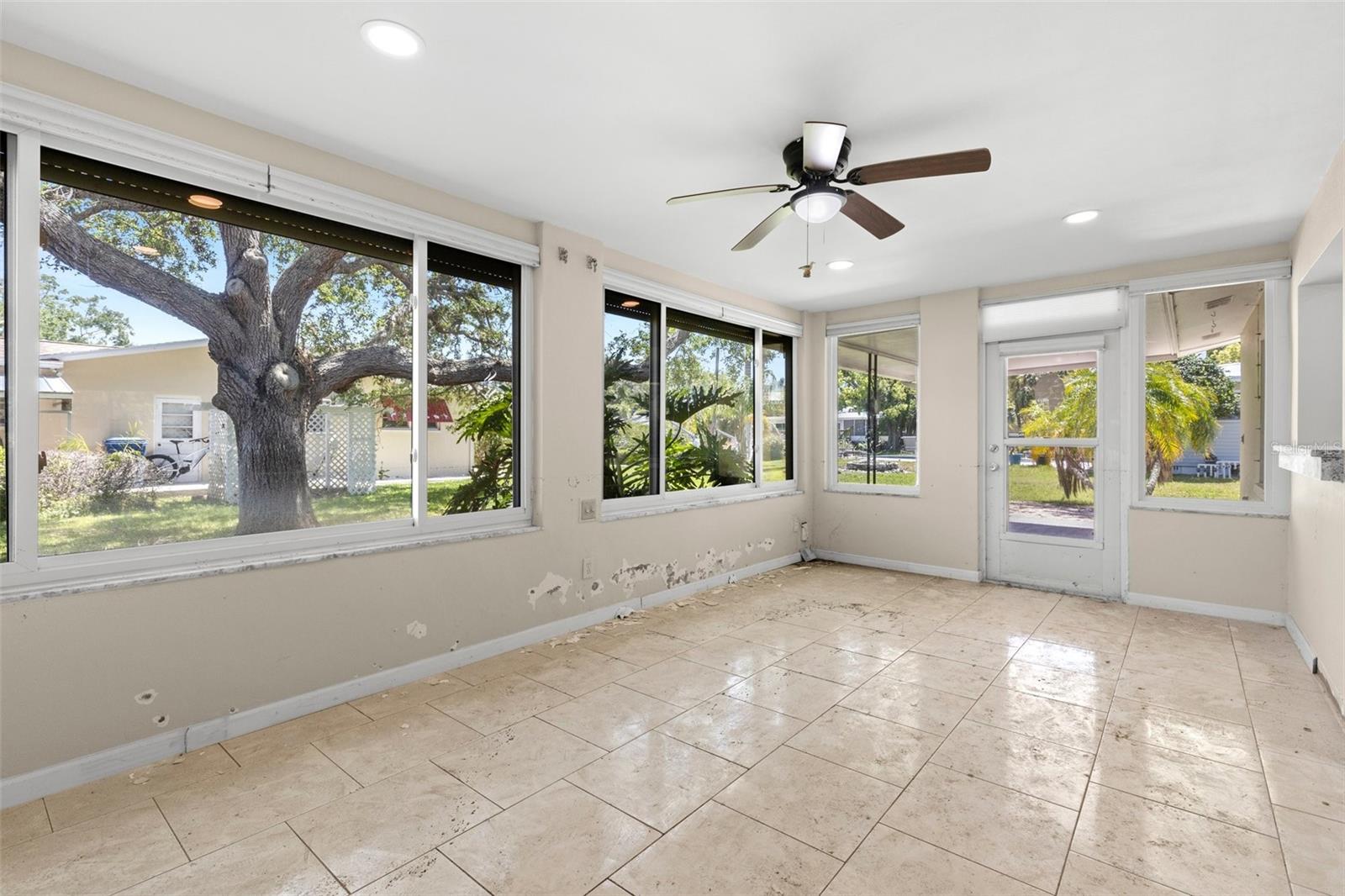 Image 16 of 28 For 624 Orange Street