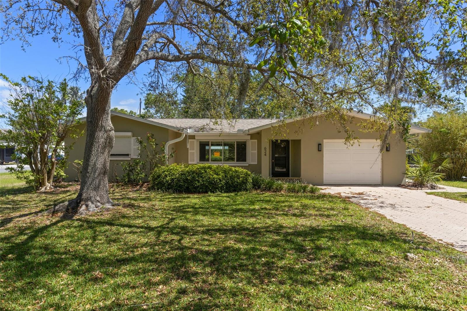 Image 2 of 28 For 624 Orange Street