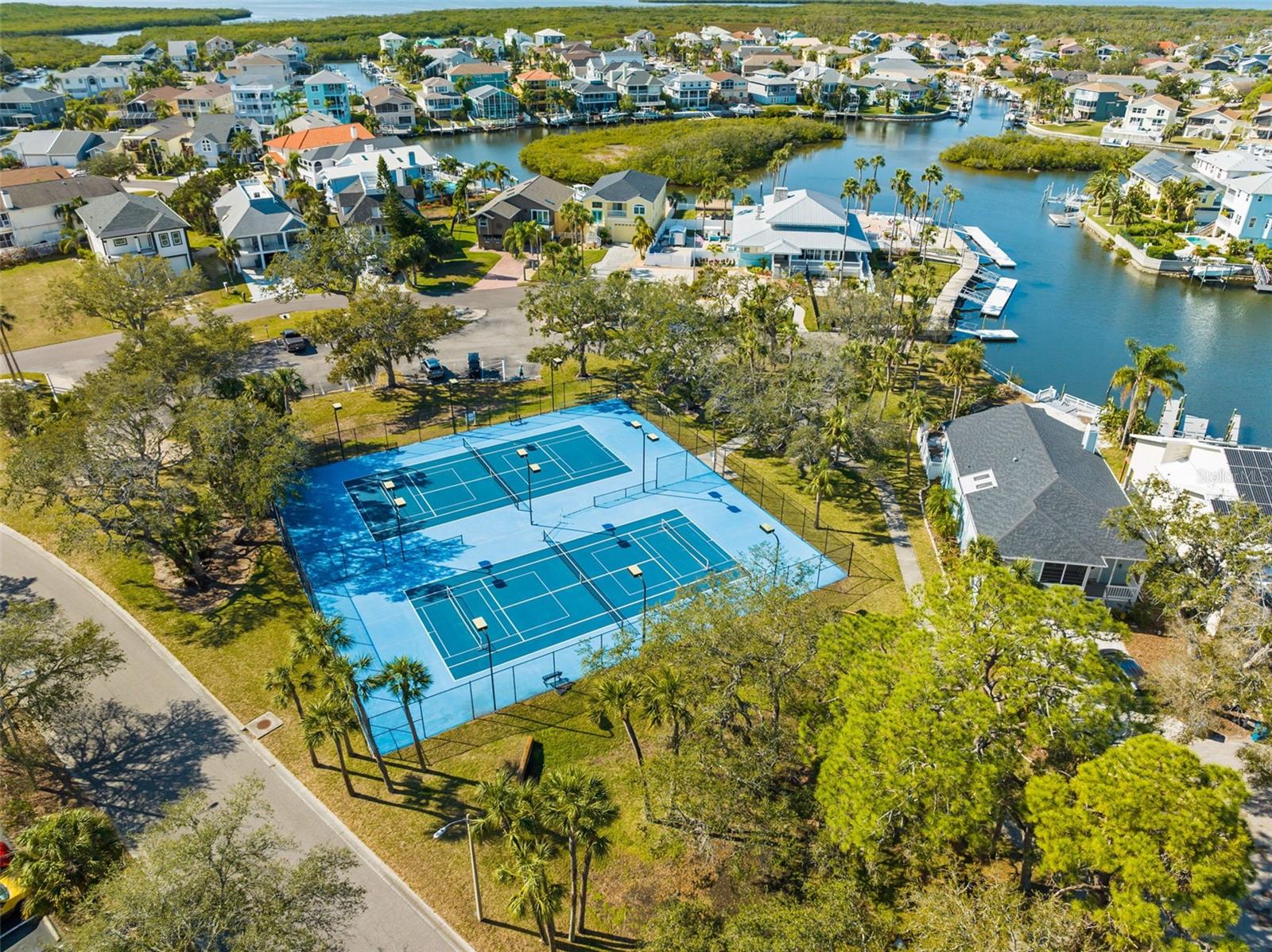 Image 22 of 28 For 4330 Sanddollar Court