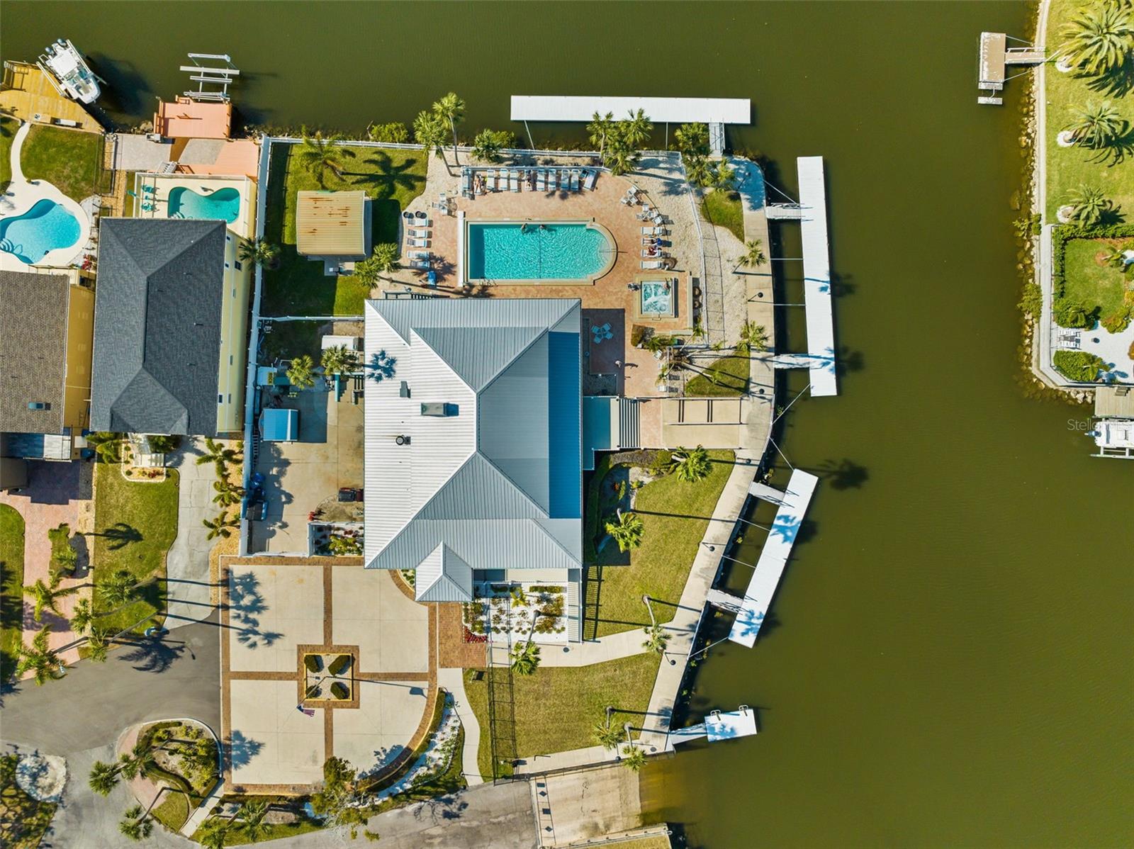 Image 24 of 28 For 4330 Sanddollar Court