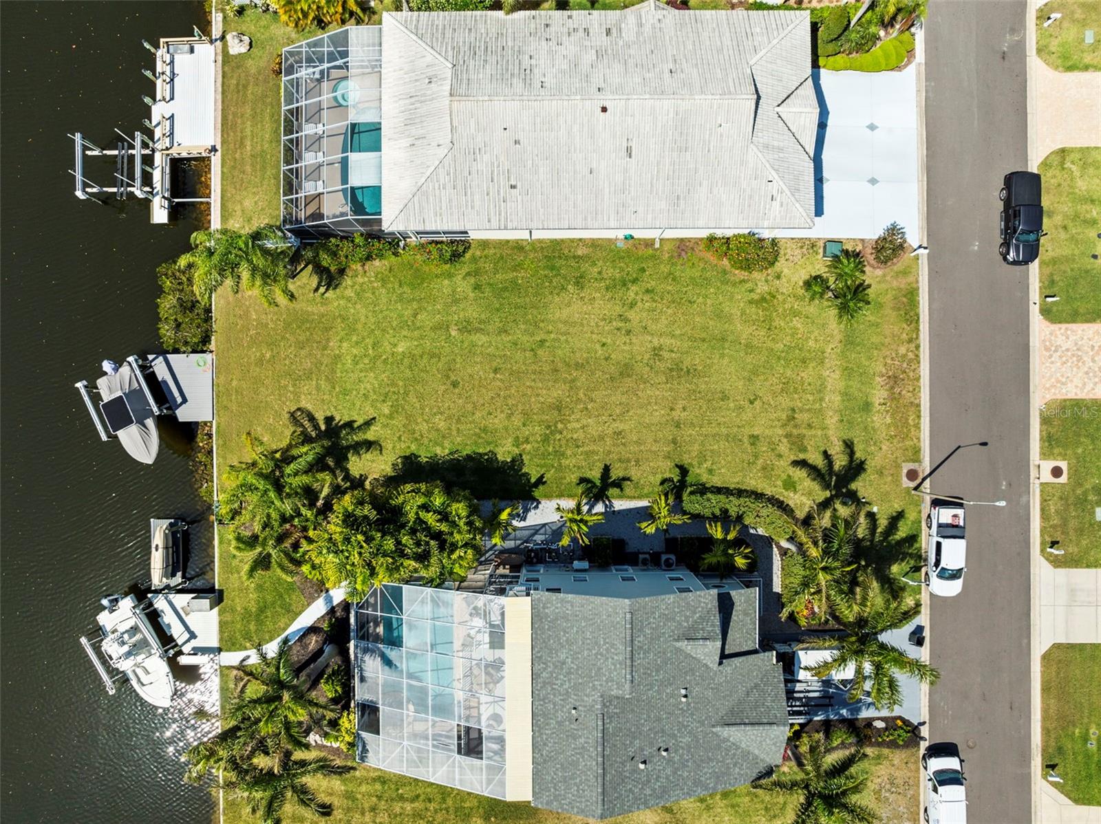 Image 3 of 28 For 4330 Sanddollar Court