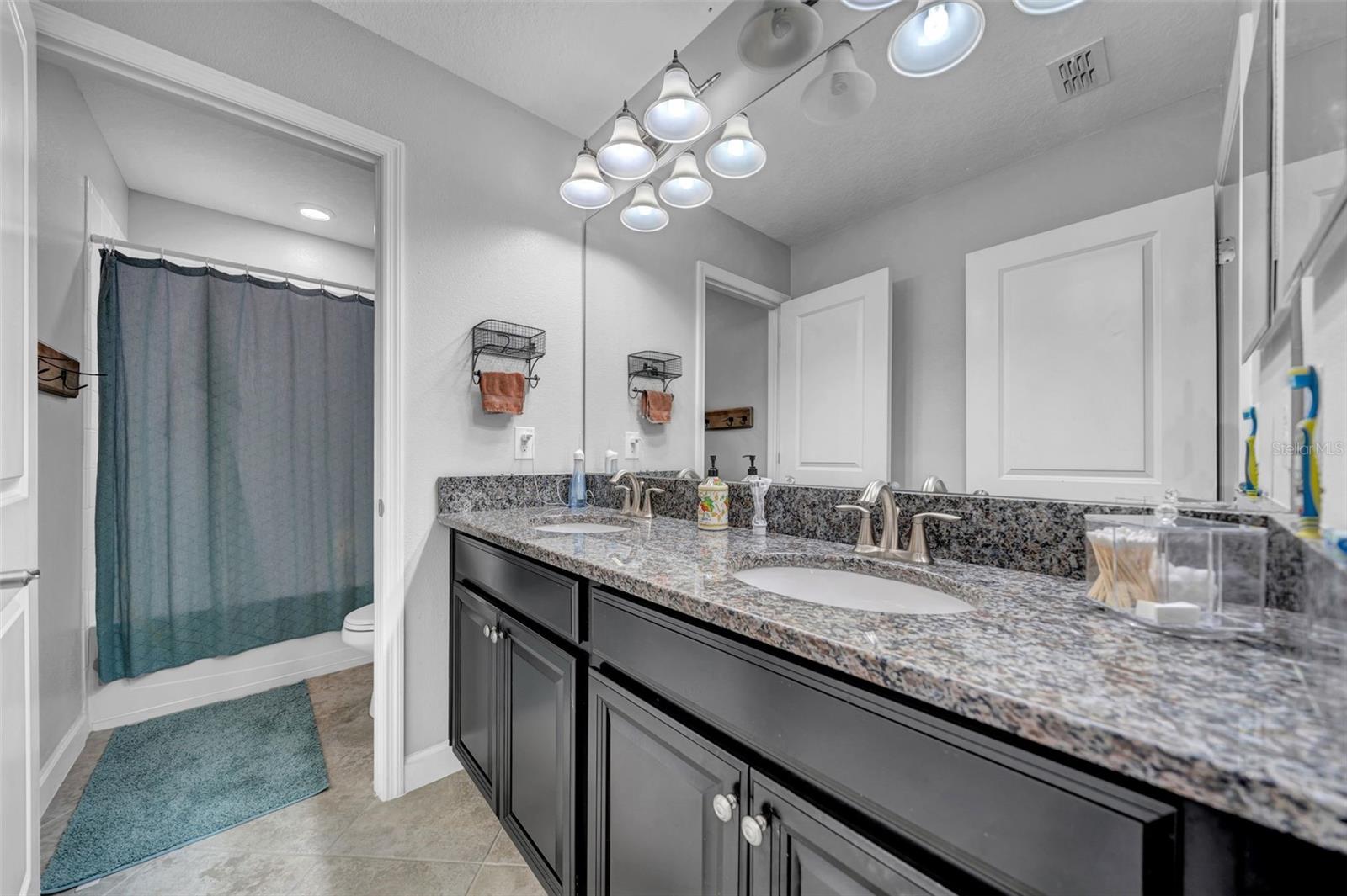 Image 29 of 46 For 11712 Winterset Cove Drive