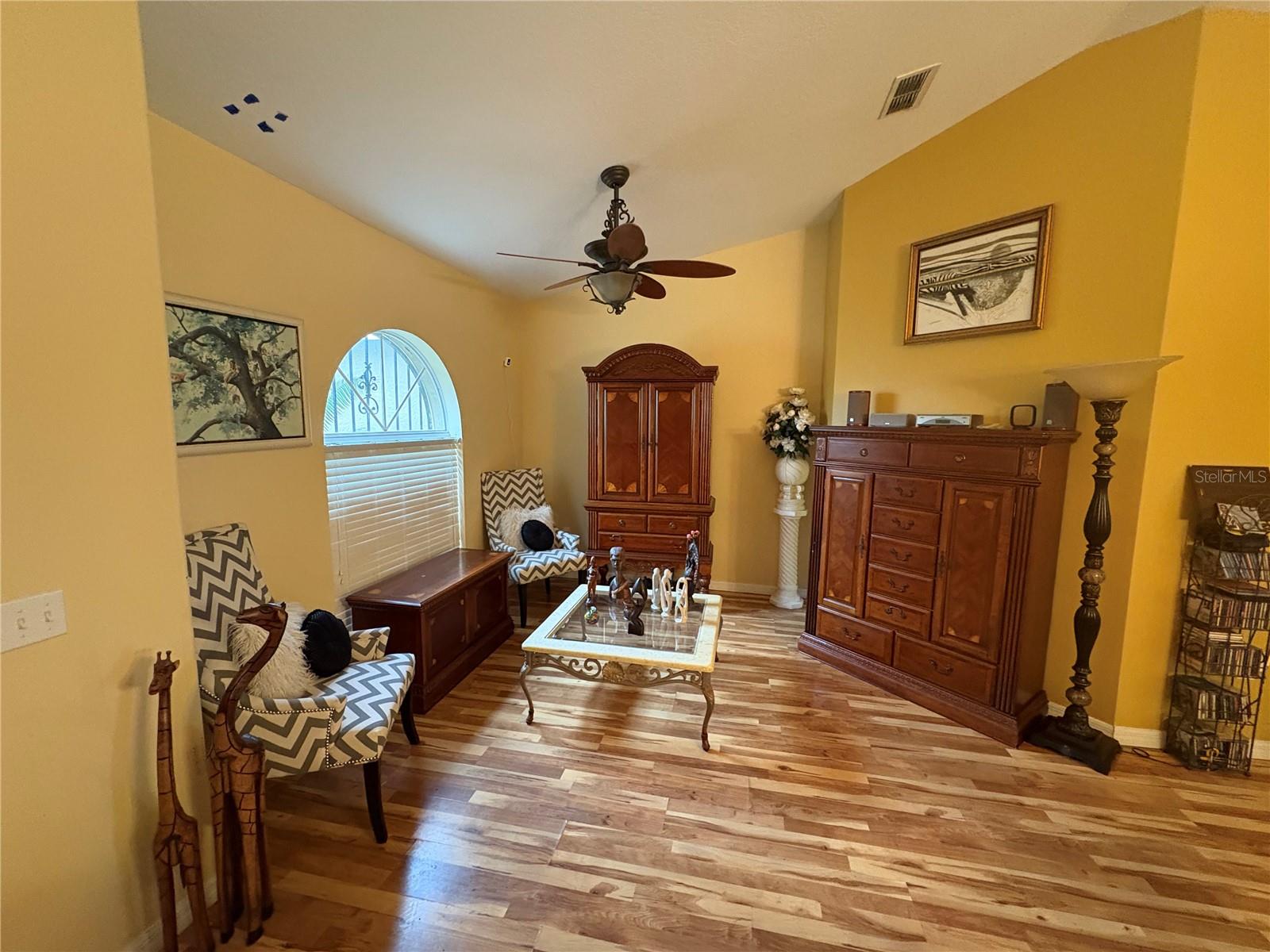 Image 11 of 36 For 1500 Fort Meade Place