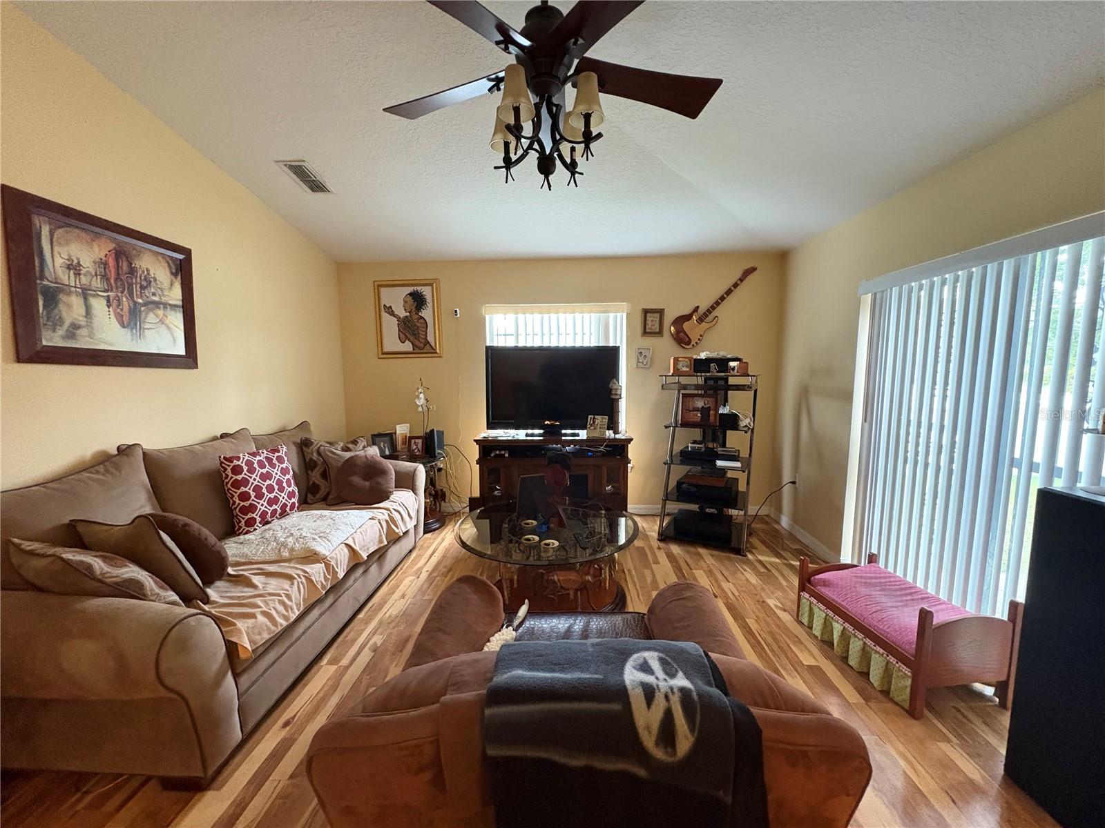 Image 22 of 36 For 1500 Fort Meade Place