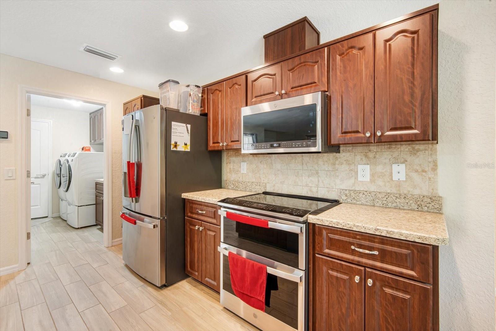 Image 10 of 27 For 10423 Sand Lark Avenue
