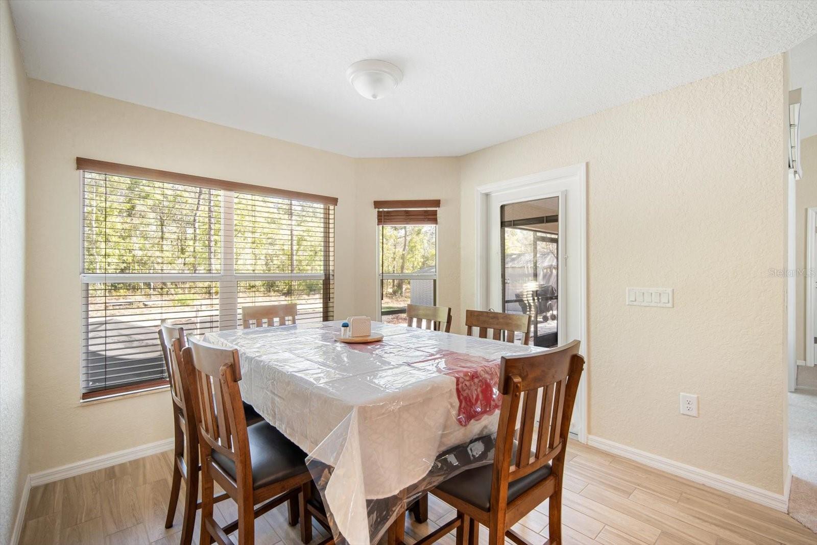 Image 12 of 27 For 10423 Sand Lark Avenue