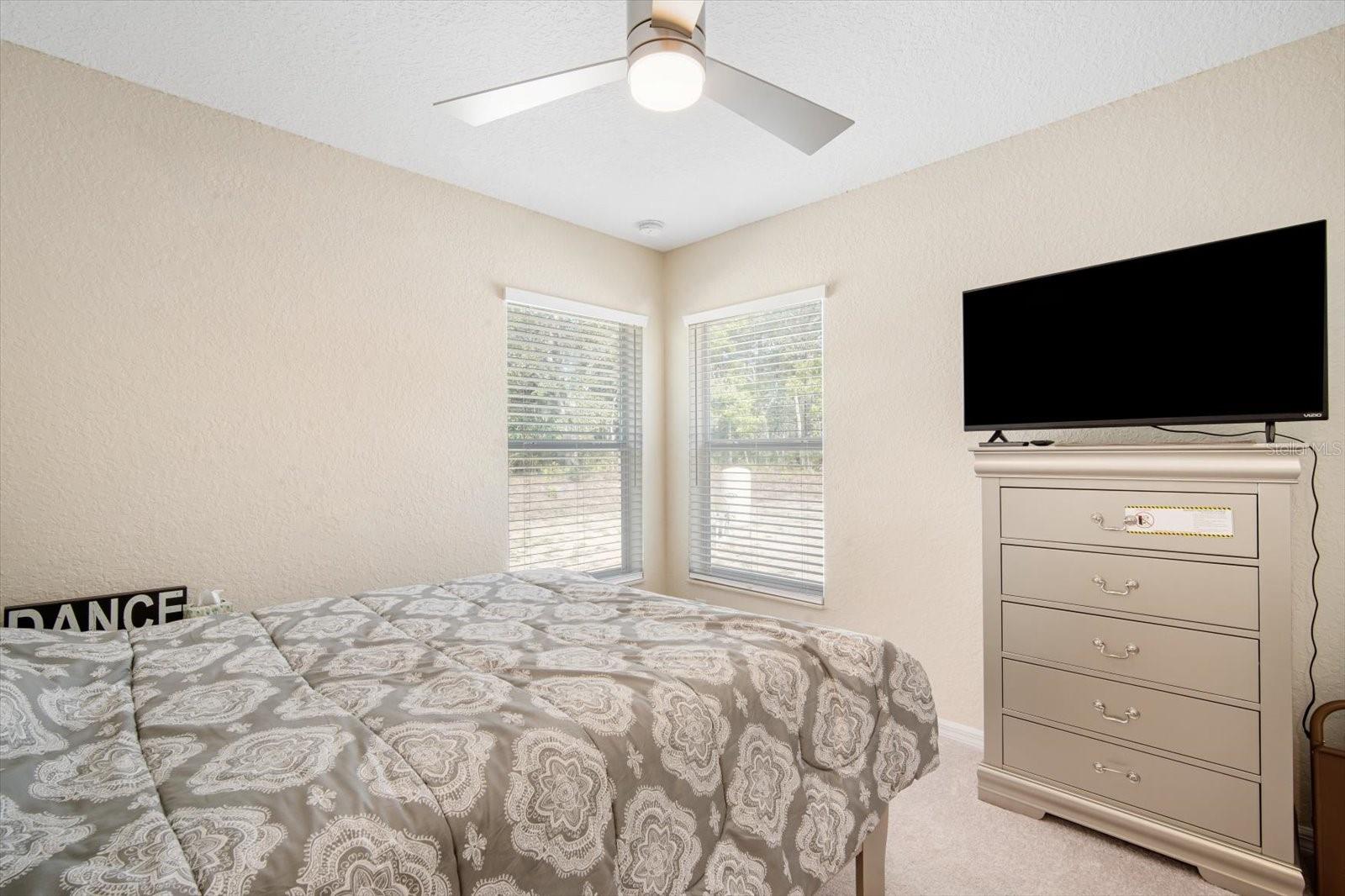 Image 16 of 27 For 10423 Sand Lark Avenue