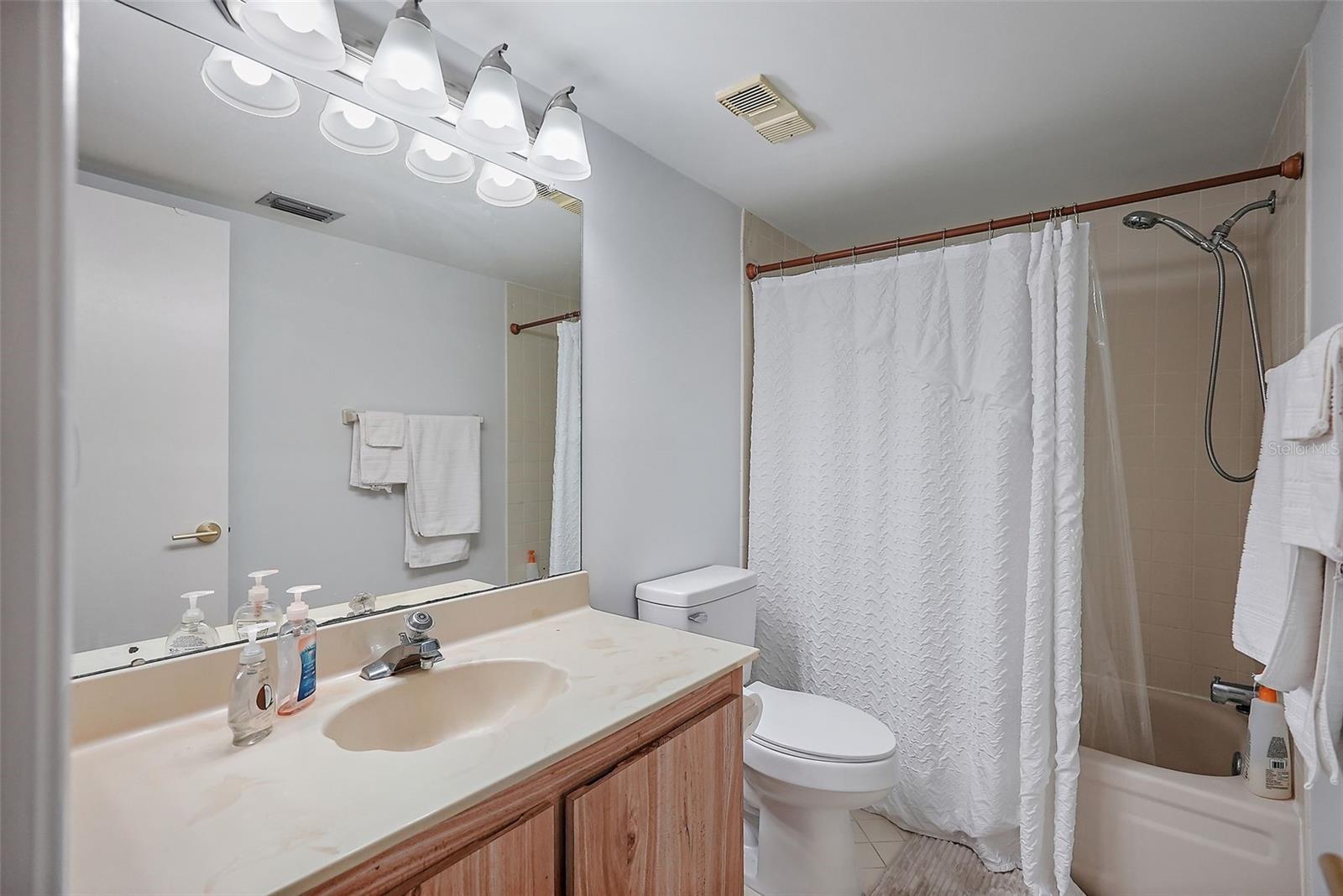 Image 17 of 34 For 6361 Bahia Del Mar Boulevard 205