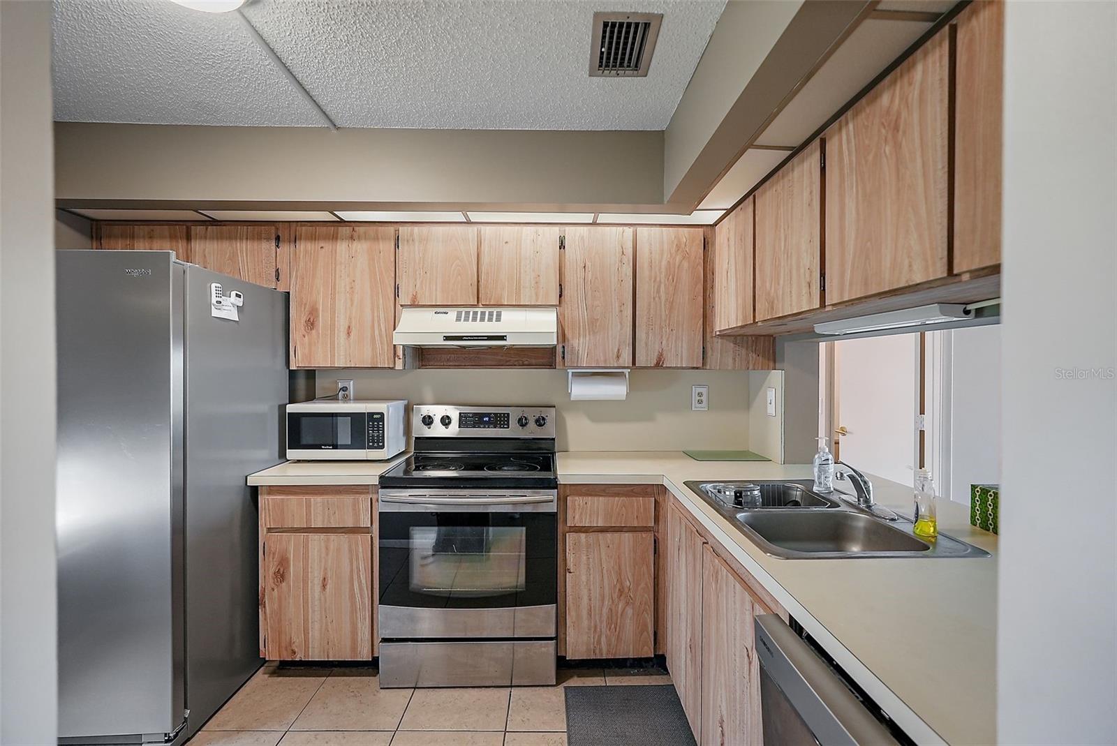Image 7 of 34 For 6361 Bahia Del Mar Boulevard 205
