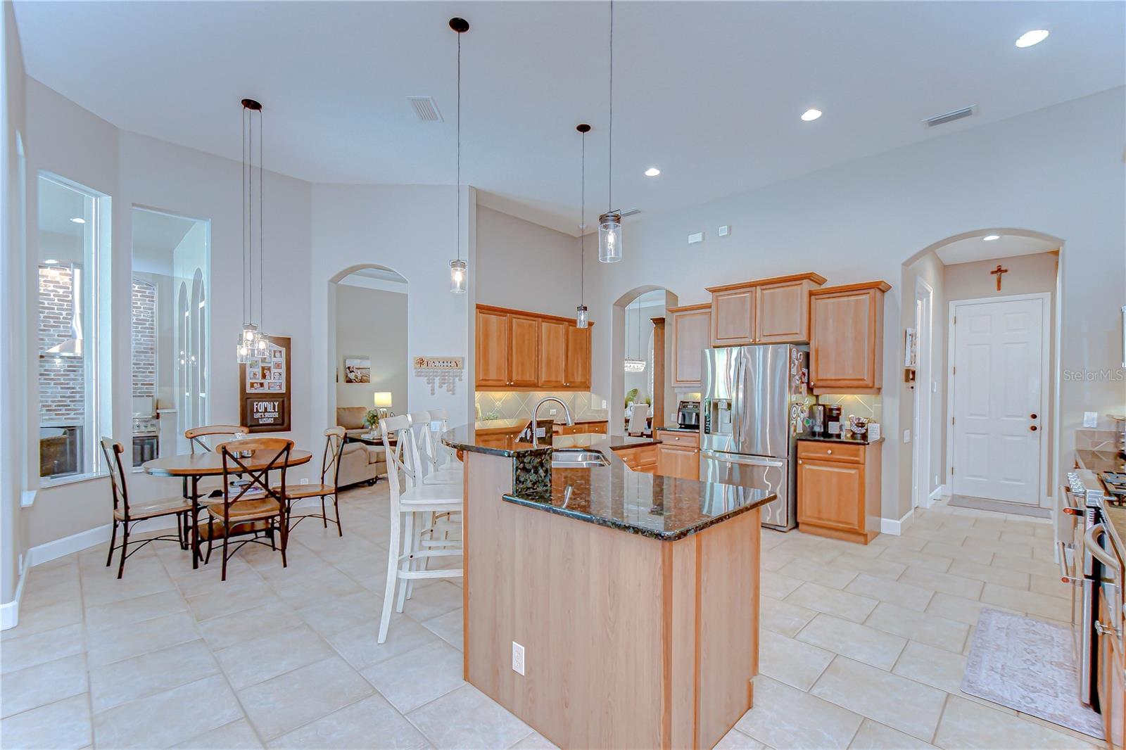 Image 20 of 51 For 3212 Sunset Lakes Boulevard