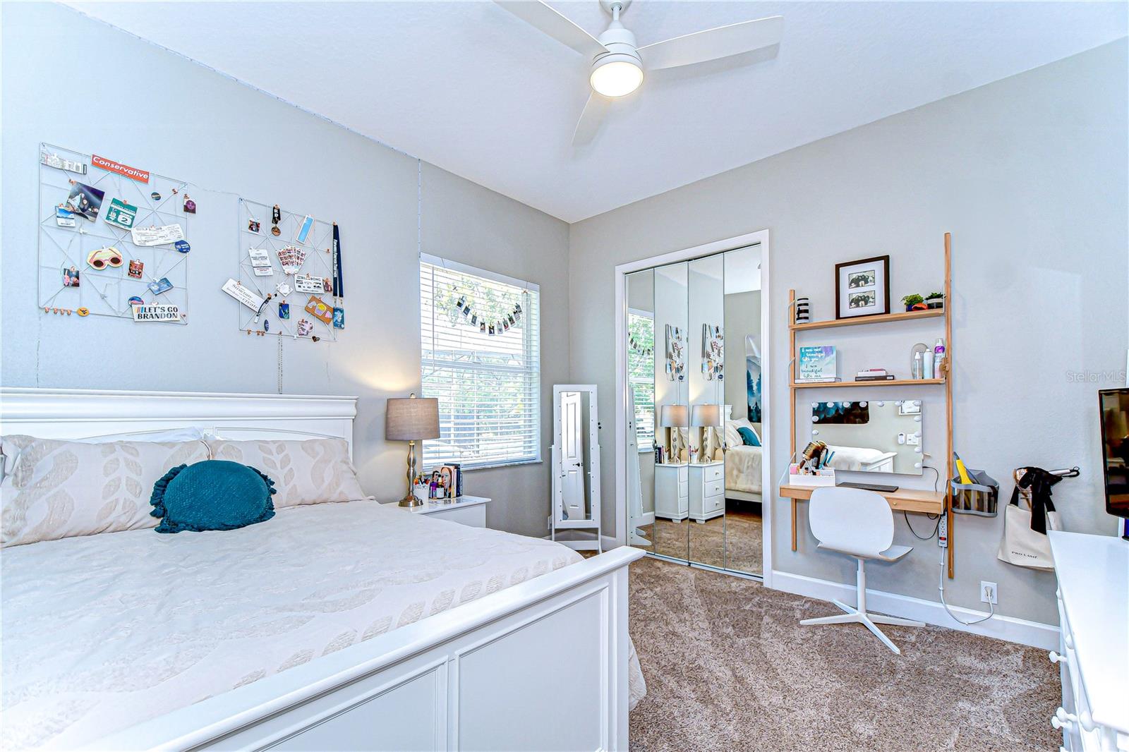 Image 30 of 51 For 3212 Sunset Lakes Boulevard