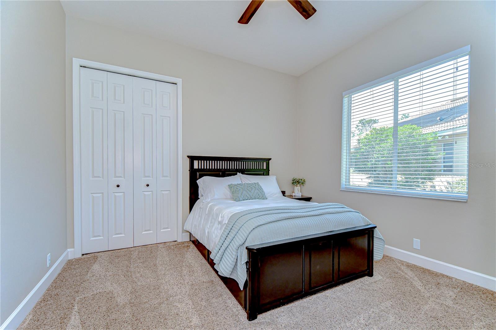 Image 36 of 51 For 3212 Sunset Lakes Boulevard