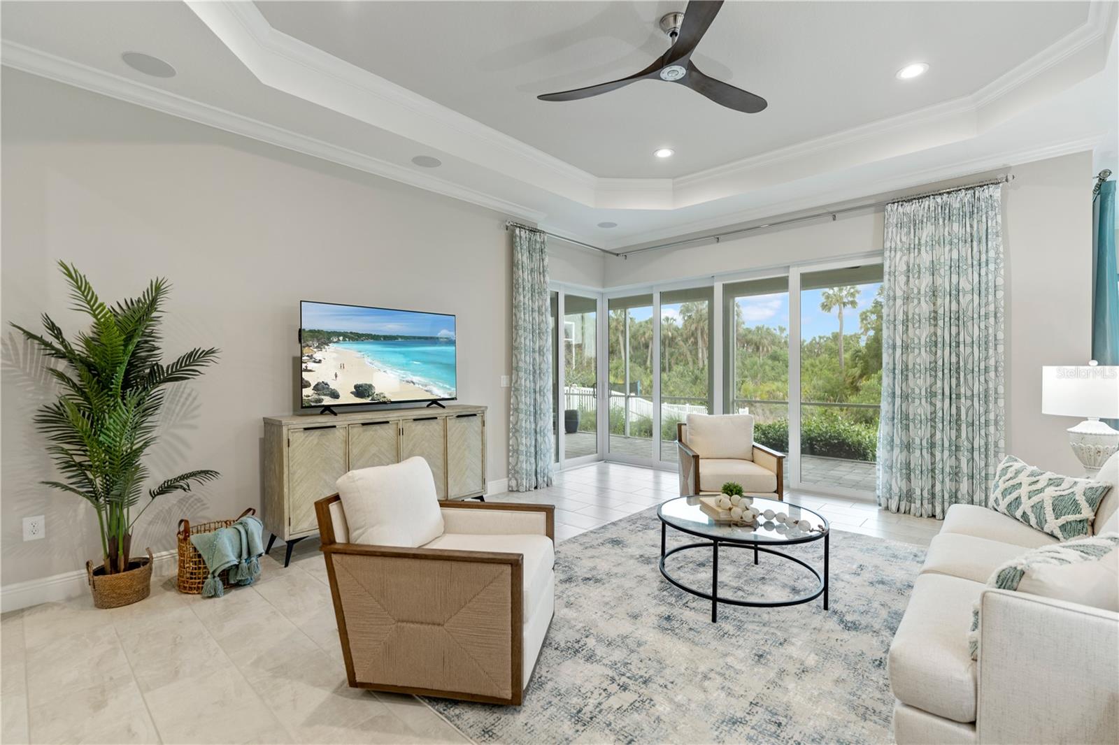 Image 14 of 74 For 716 Manns Harbor Drive