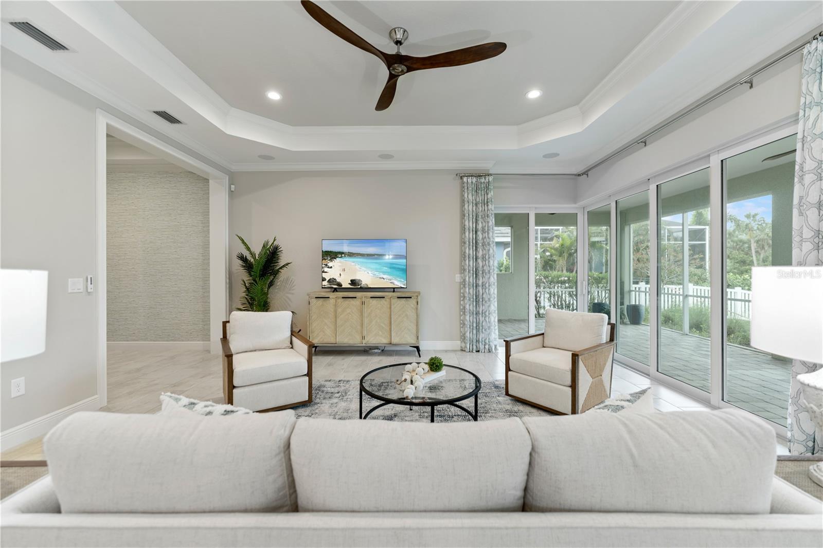 Image 18 of 74 For 716 Manns Harbor Drive