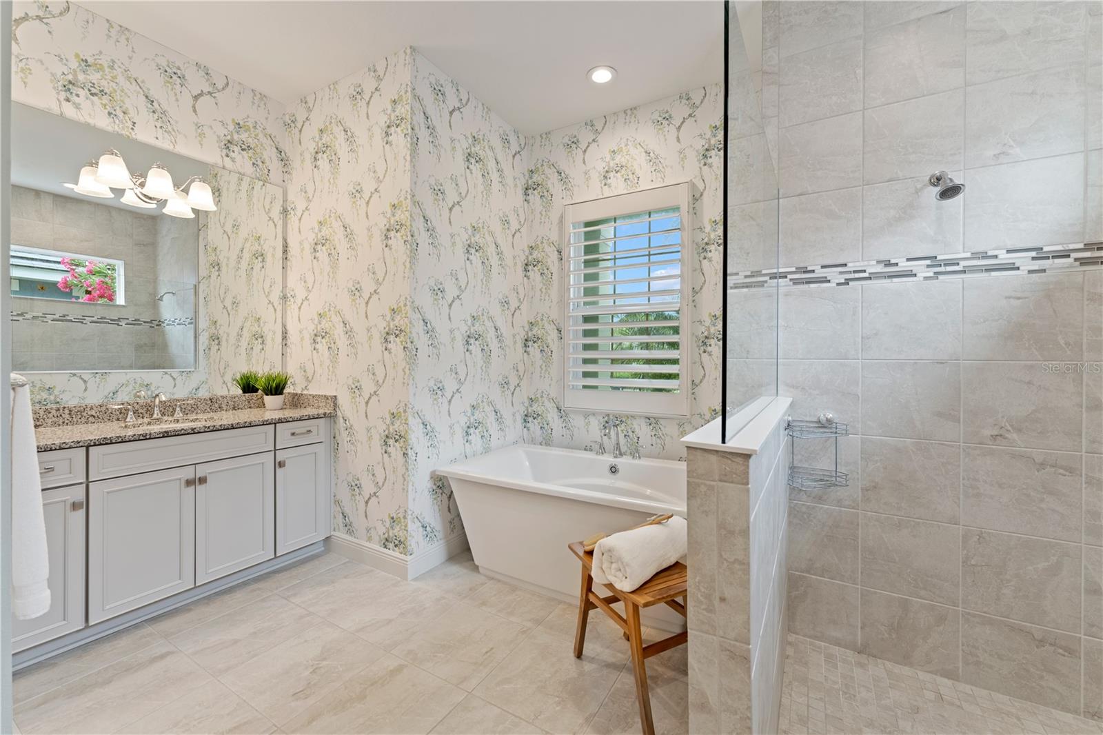 Image 38 of 74 For 716 Manns Harbor Drive