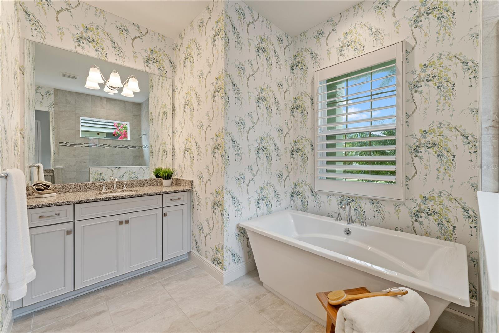 Image 39 of 74 For 716 Manns Harbor Drive