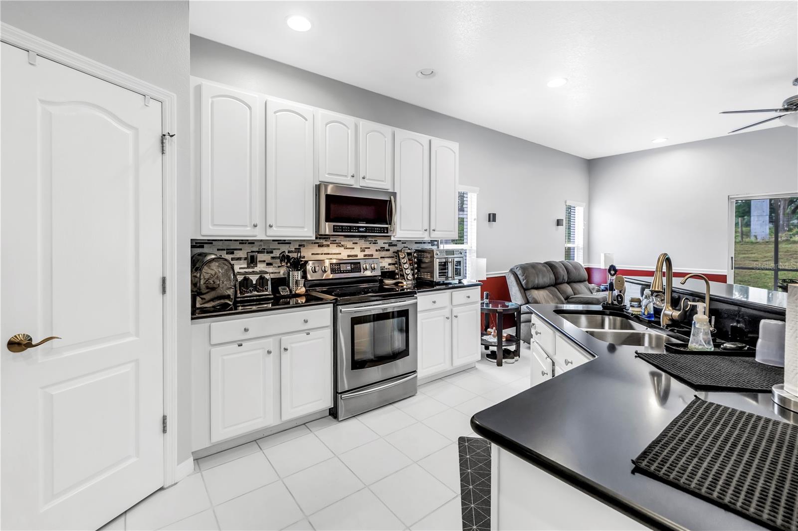 Image 15 of 56 For 3009 Banyan Hill Lane