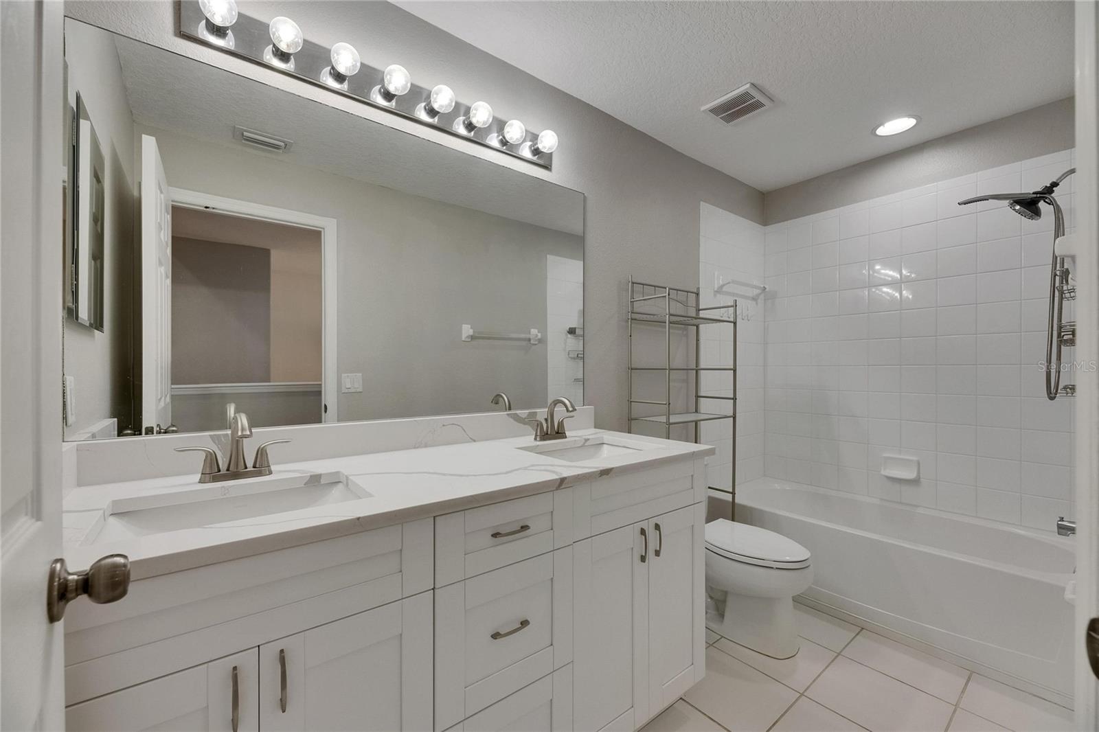 Image 49 of 76 For 1806 Mira Lago Circle