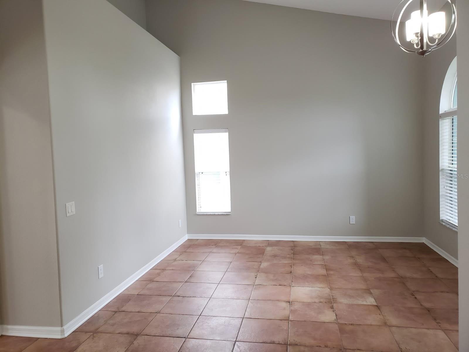Image 5 of 29 For 1806 Mira Lago Circle