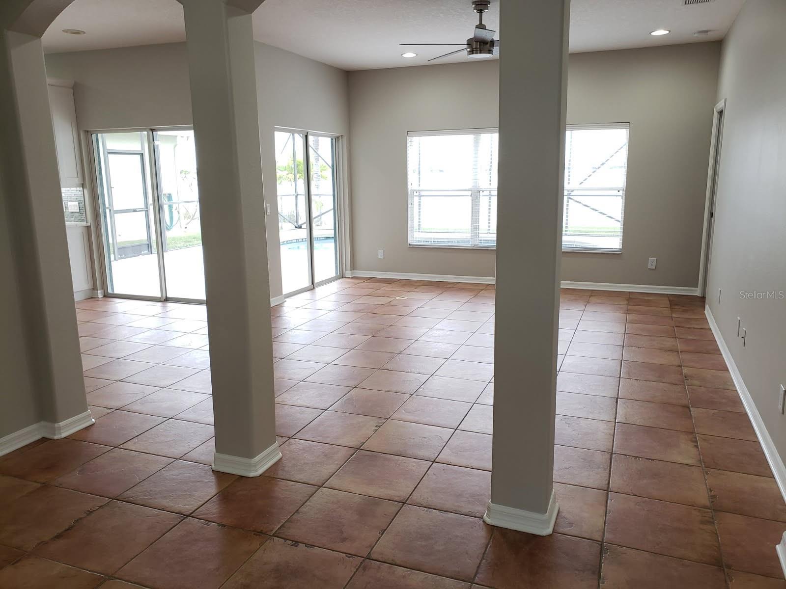 Image 6 of 29 For 1806 Mira Lago Circle