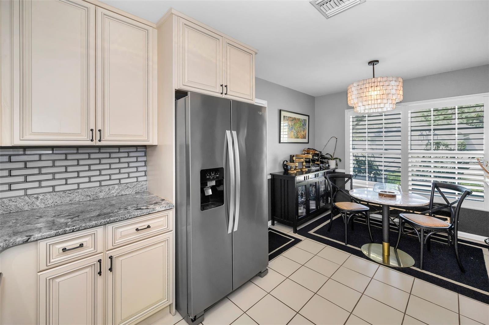 Image 19 of 70 For 202 Hesperides Street