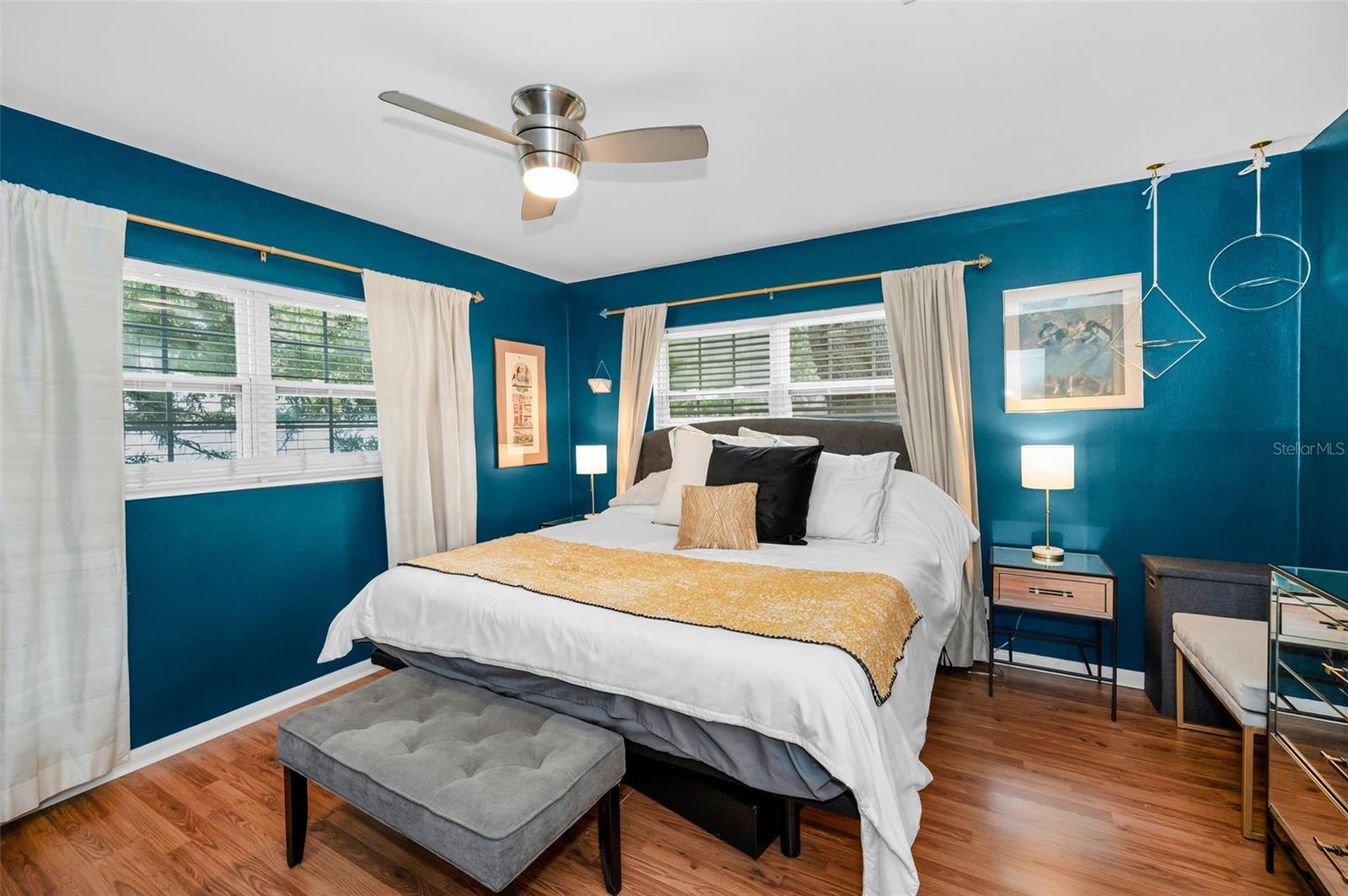 Image 37 of 70 For 202 Hesperides Street