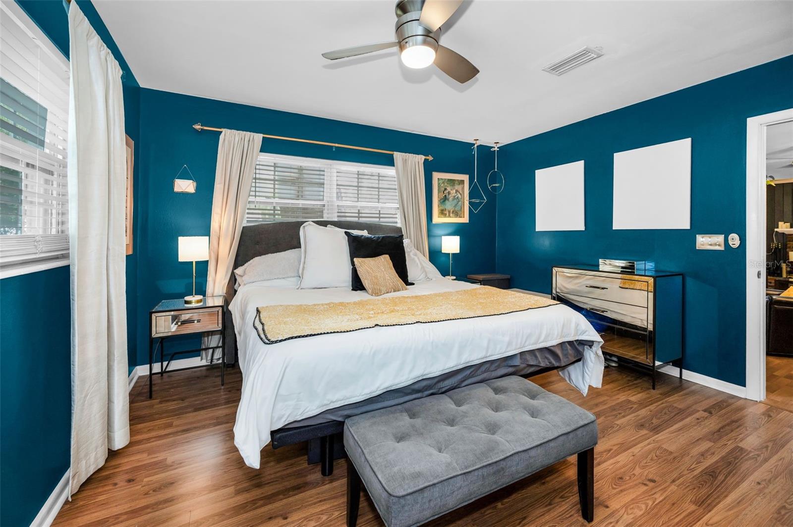 Image 40 of 70 For 202 Hesperides Street