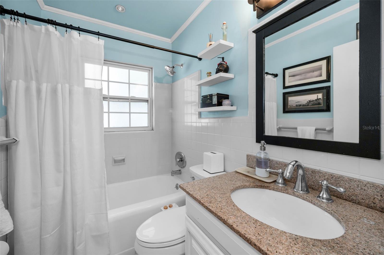 Image 46 of 70 For 202 Hesperides Street