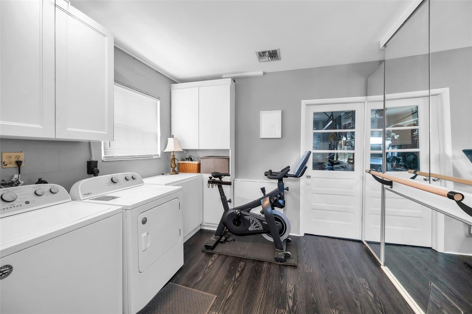 Image 50 of 70 For 202 Hesperides Street