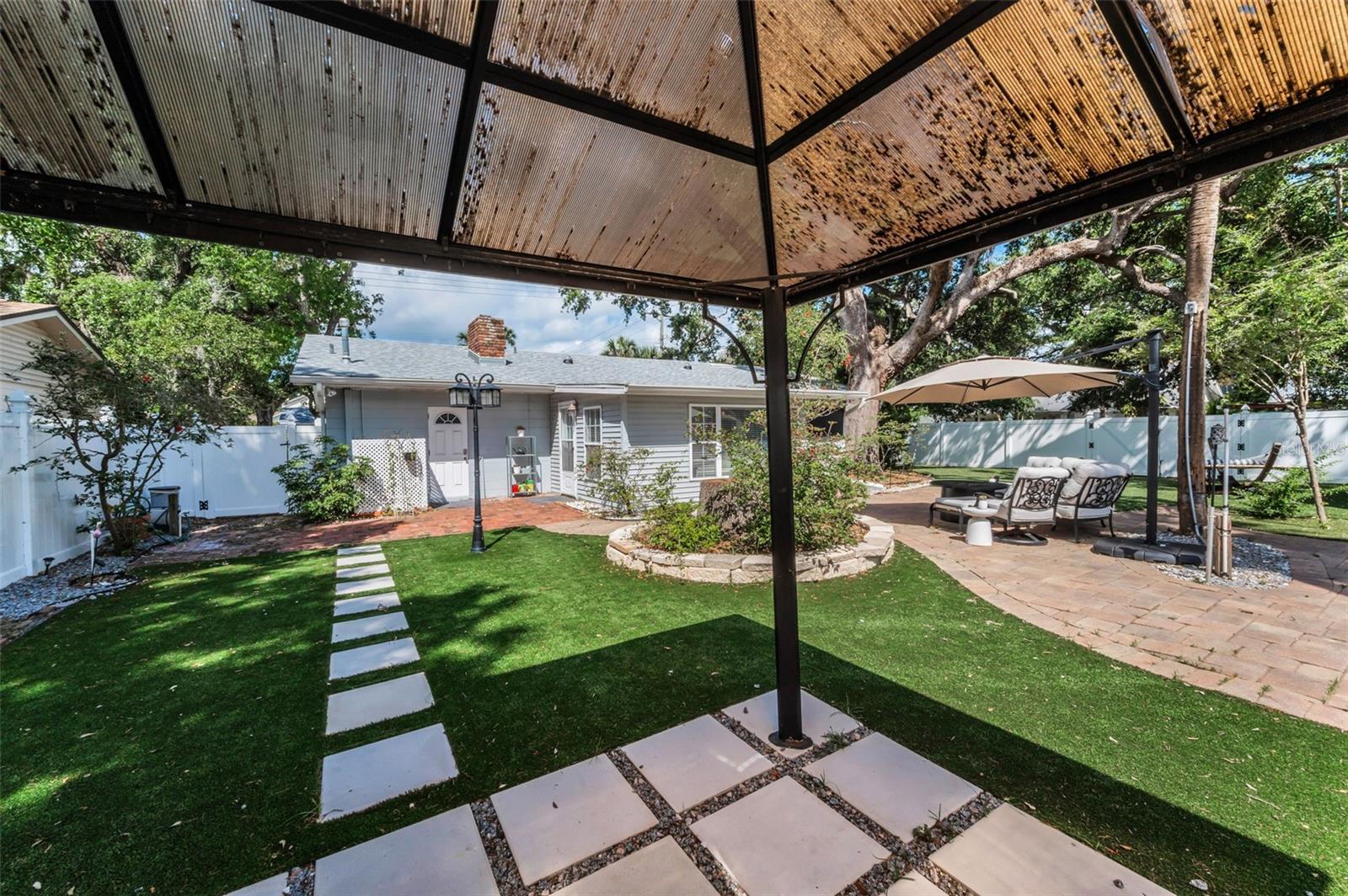 Image 57 of 70 For 202 Hesperides Street