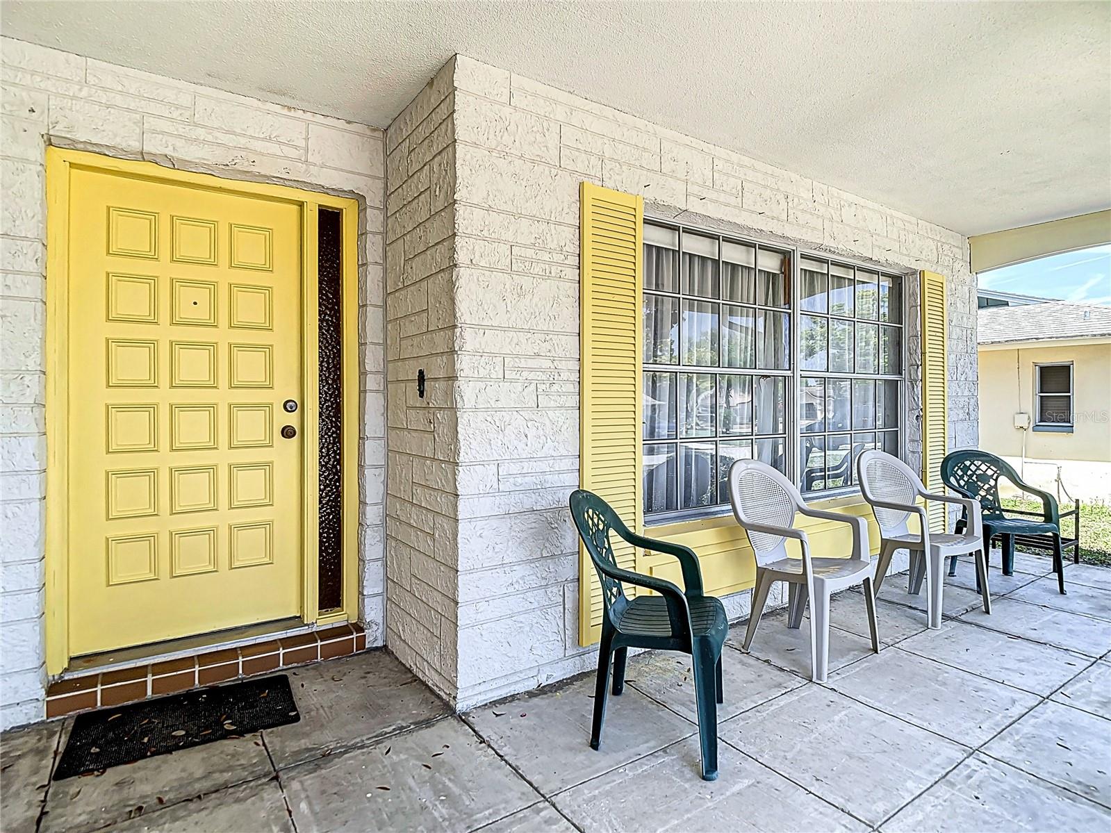 Listing photo id 0 for 10819 Los Santos Drive