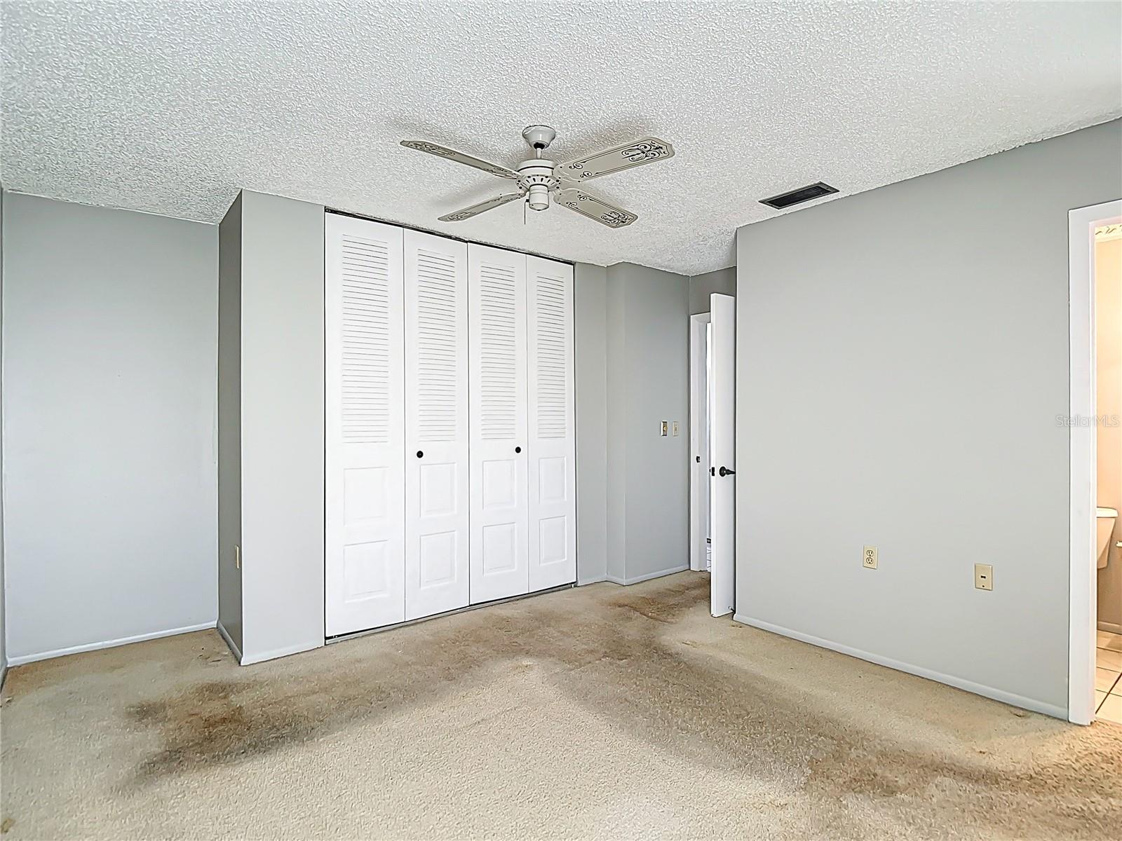 Listing photo id 35 for 10819 Los Santos Drive
