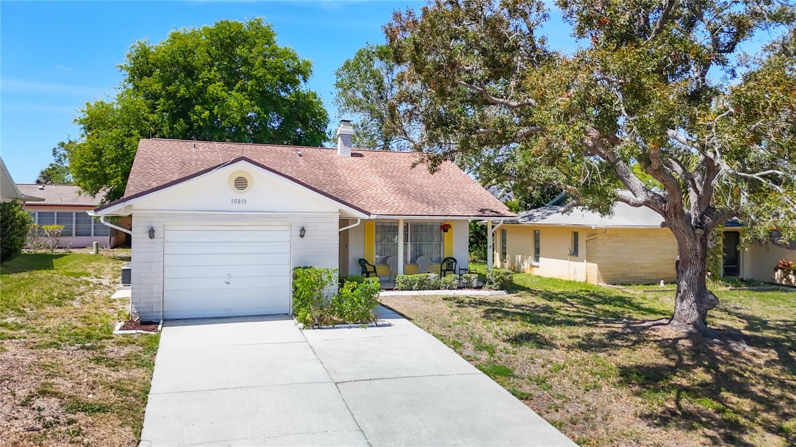 Listing photo id 44 for 10819 Los Santos Drive