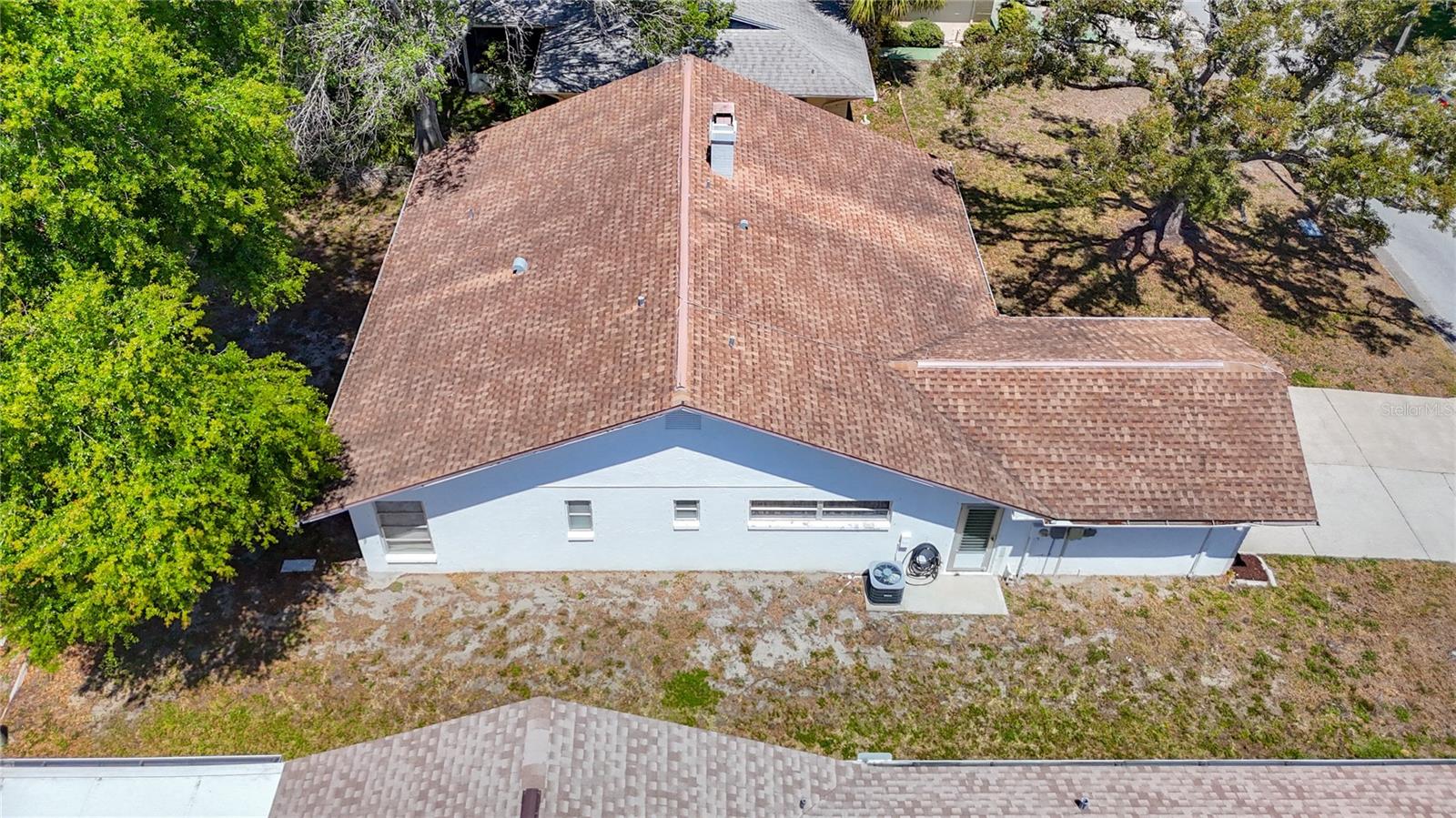 Listing photo id 45 for 10819 Los Santos Drive