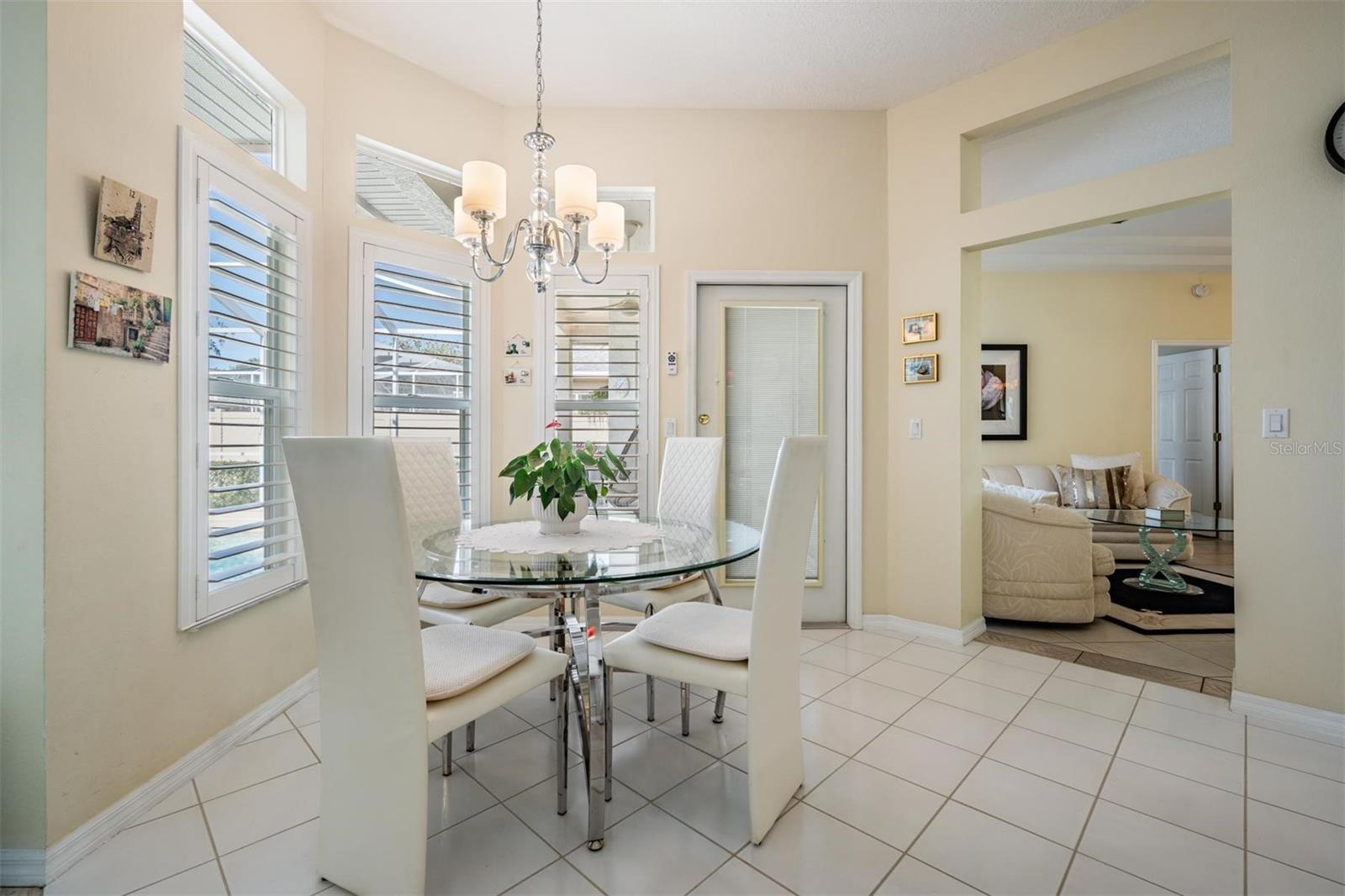 Image 20 of 43 For 10510 Castleford Way