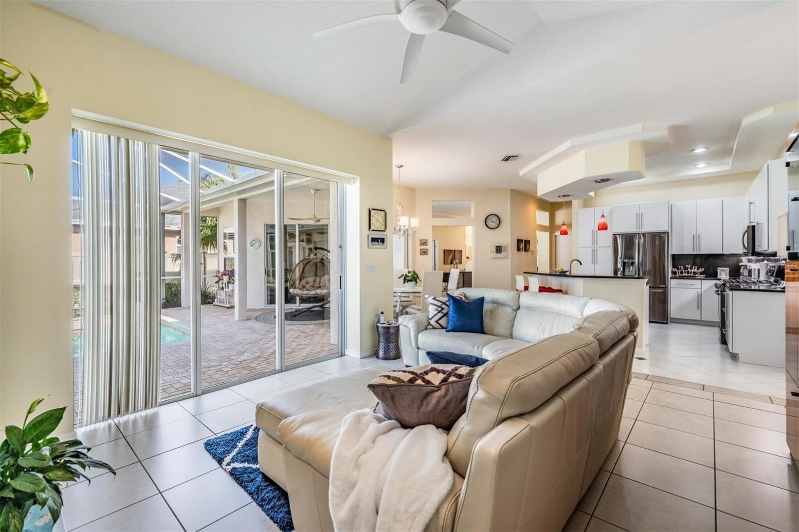 Image 24 of 43 For 10510 Castleford Way