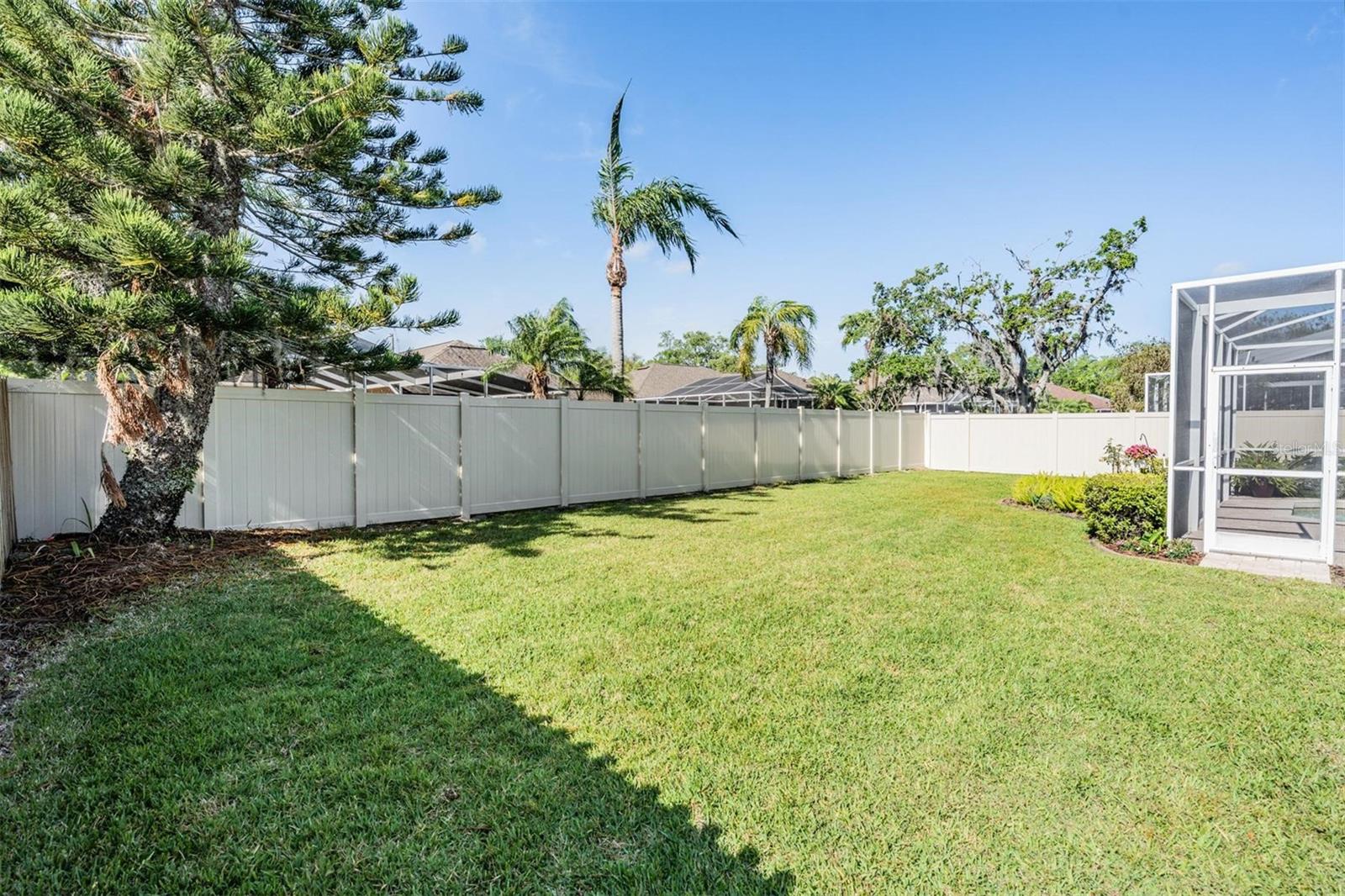 Image 35 of 43 For 10510 Castleford Way