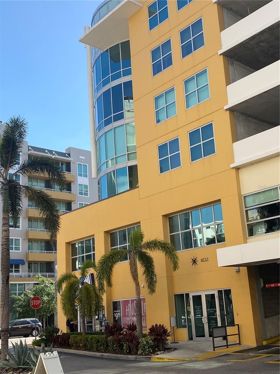 Image 3 of 12 For 1120 Kennedy Boulevard 827