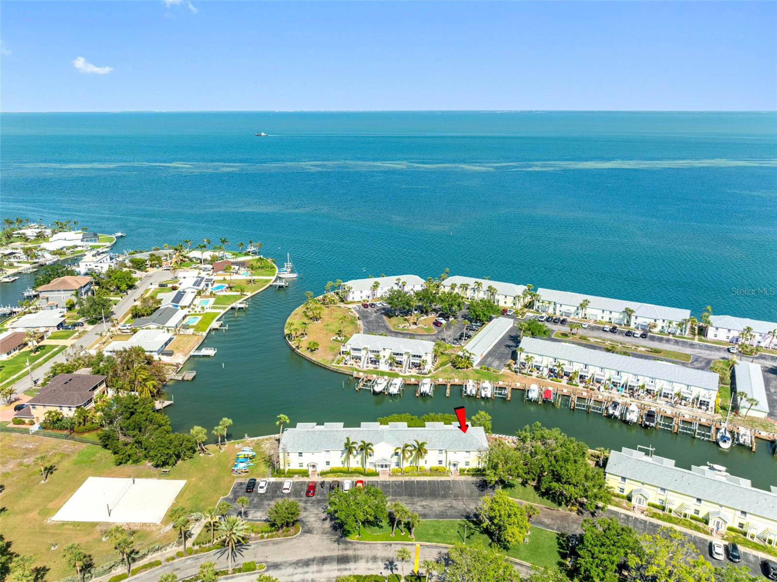 Listing photo id 11 for 0 Beach Drive Se 162ss