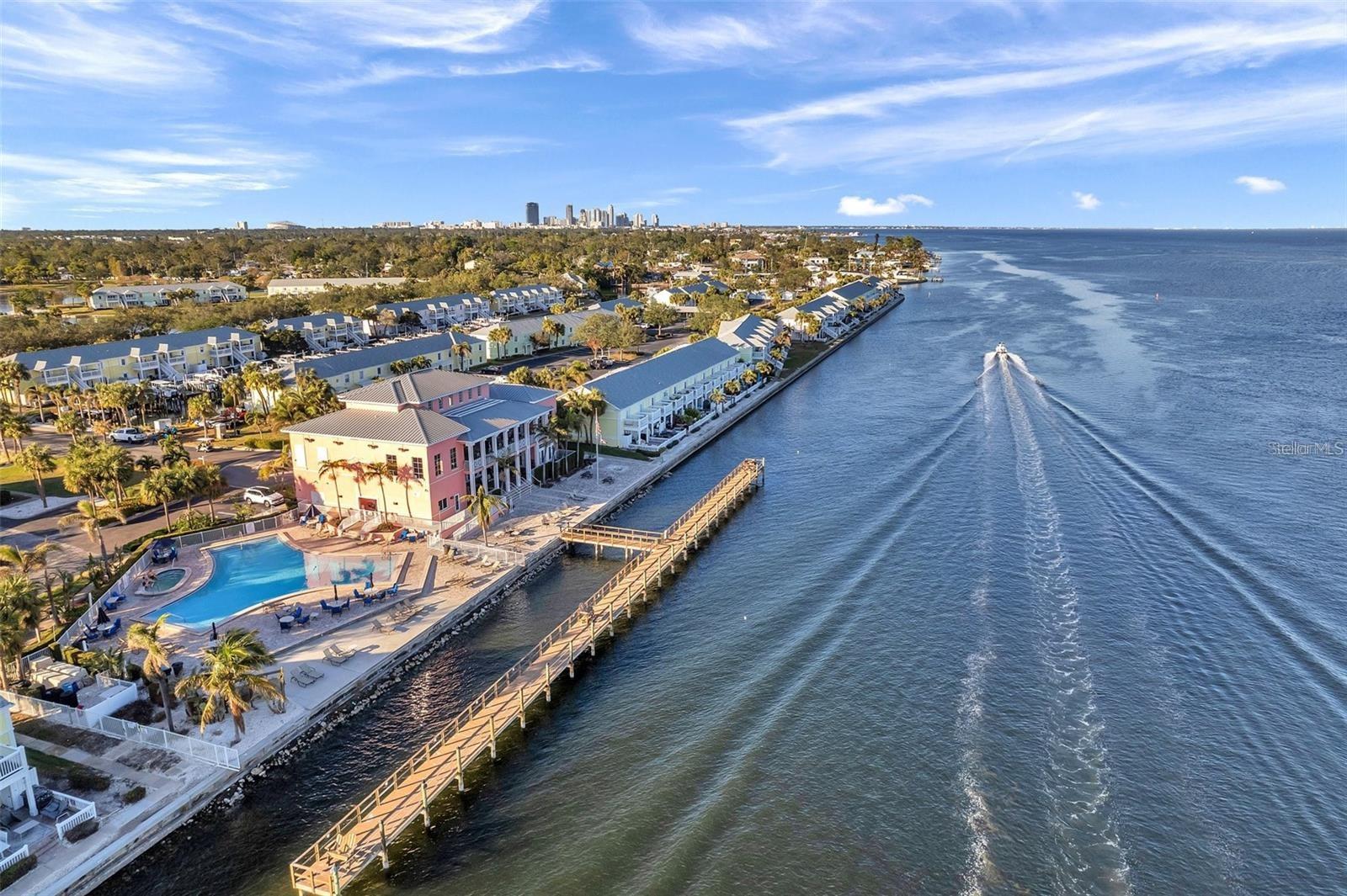Listing photo id 4 for 0 Beach Drive Se 162ss