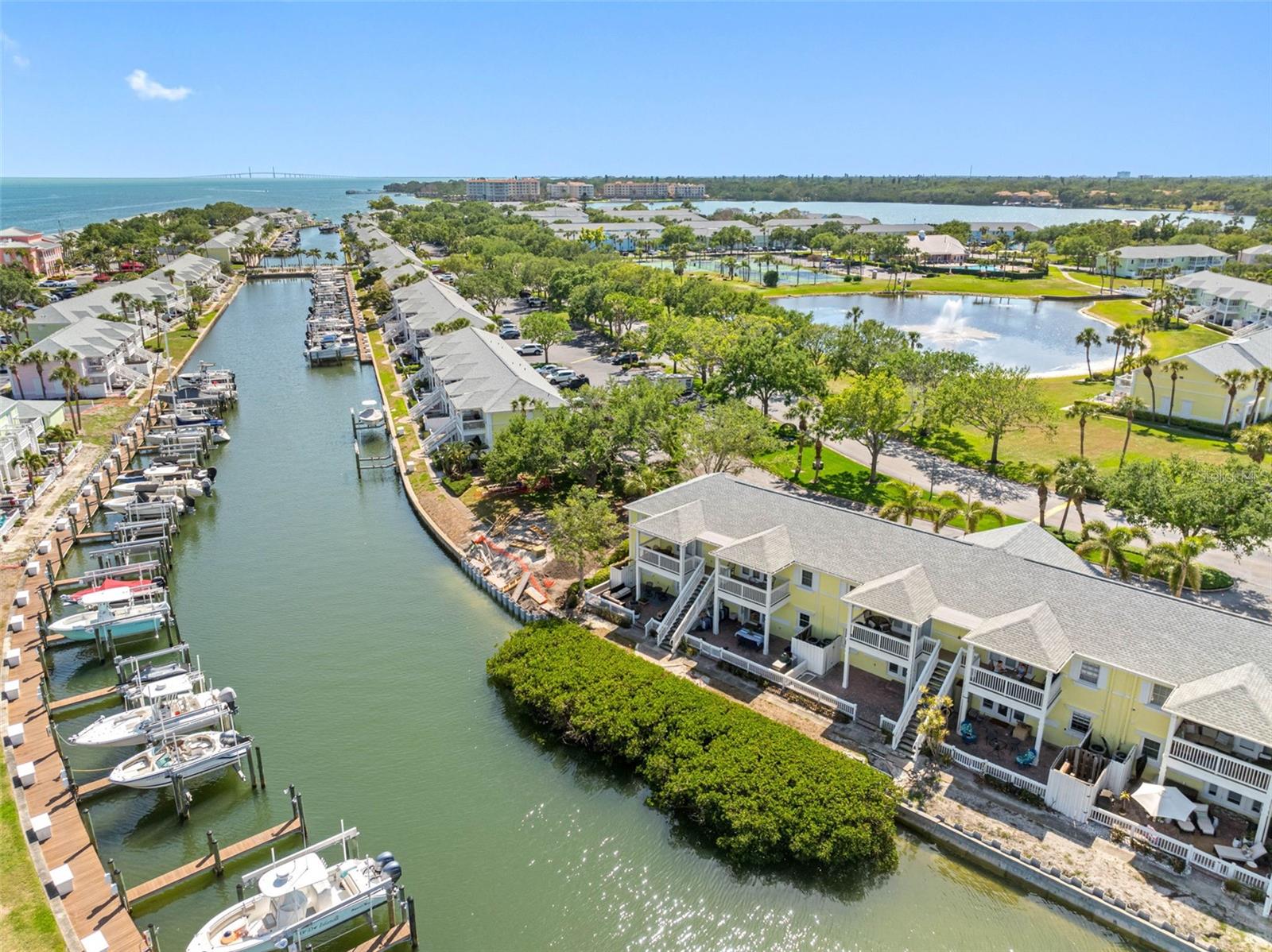 Listing photo id 6 for 0 Beach Drive Se 162ss