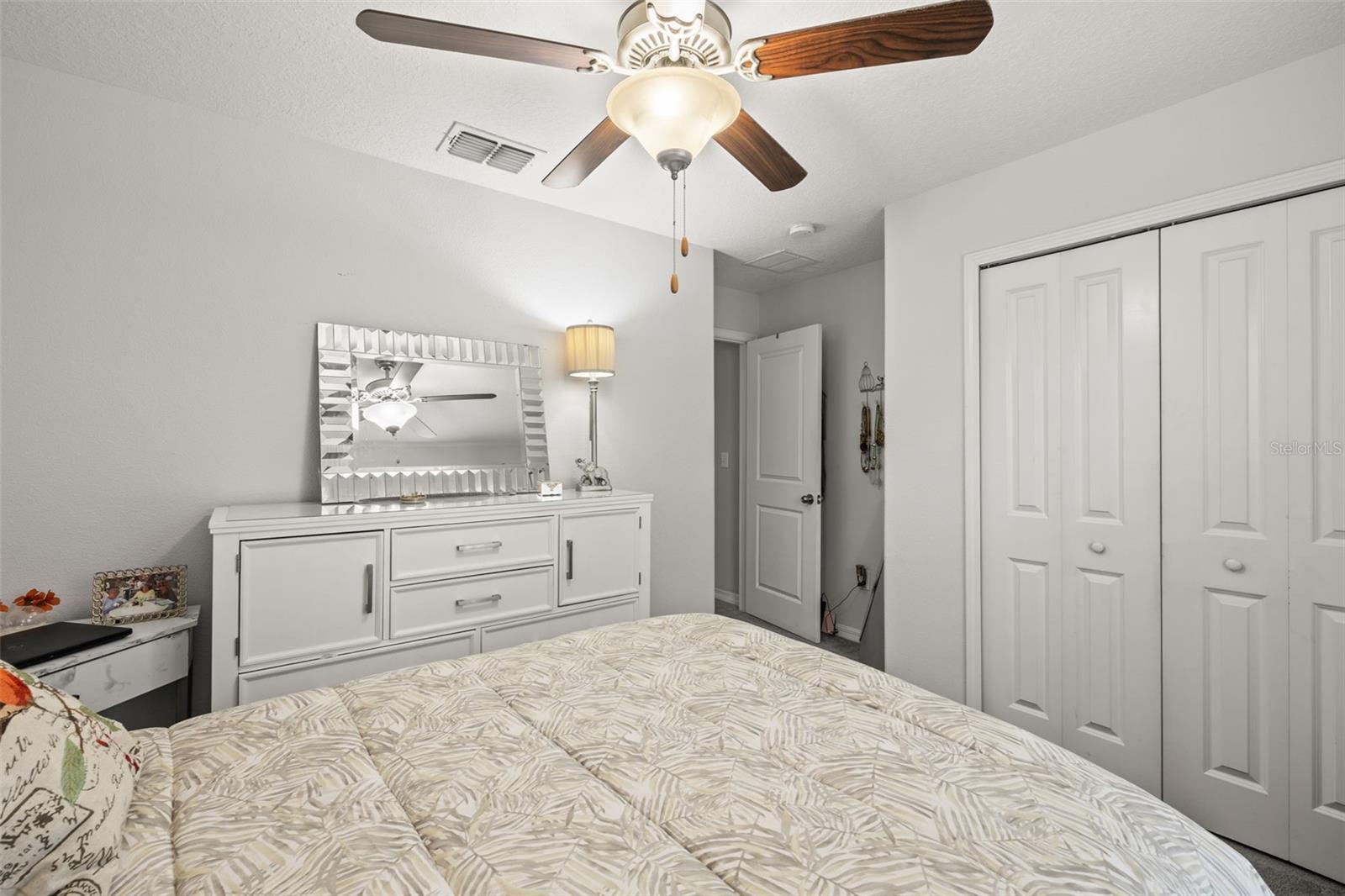 Image 15 of 30 For 233 Cascade Bend Drive
