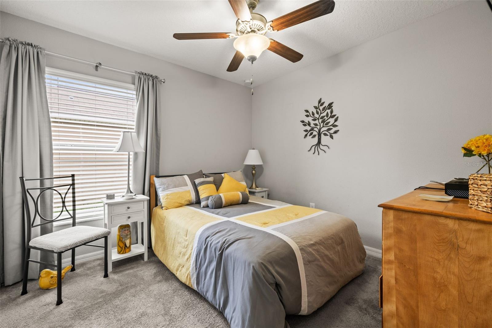 Image 17 of 30 For 233 Cascade Bend Drive