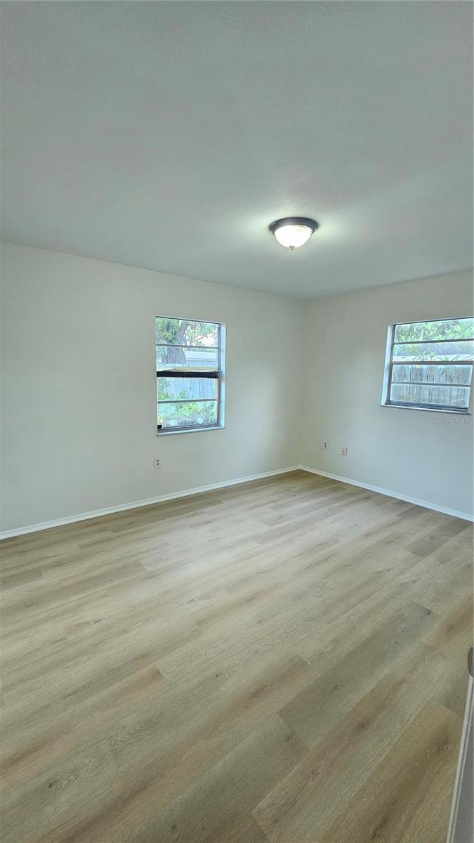 Image 3 of 13 For 3009 Willow Drive