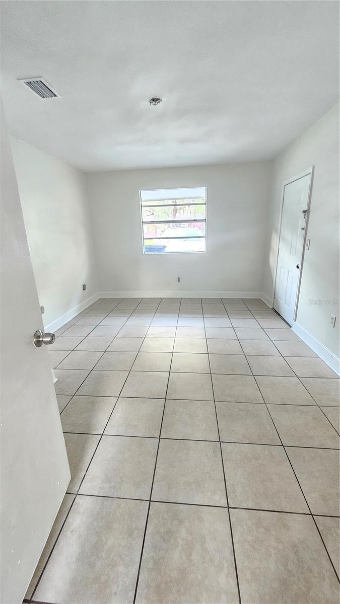 Image 9 of 13 For 3009 Willow Drive