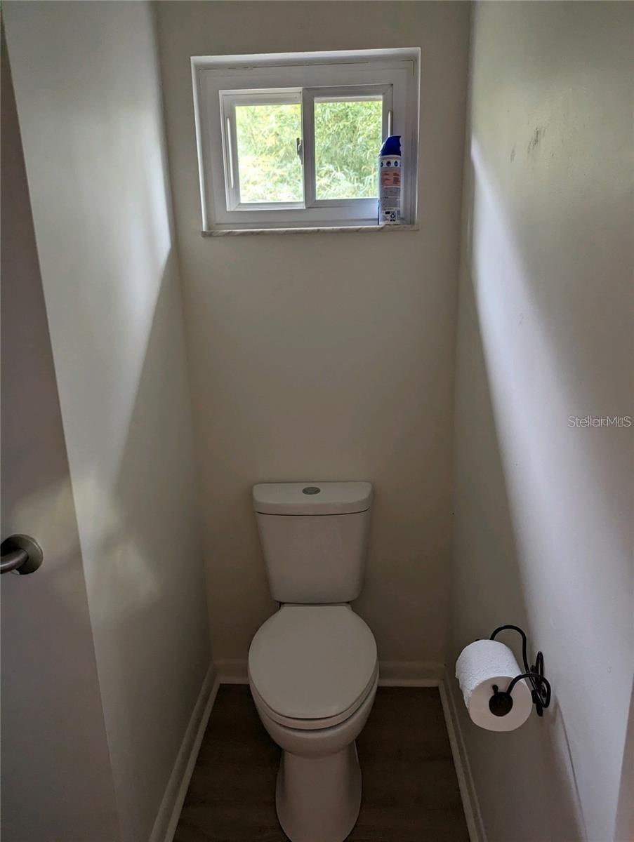 Image 10 of 16 For 482 41st Avenue N