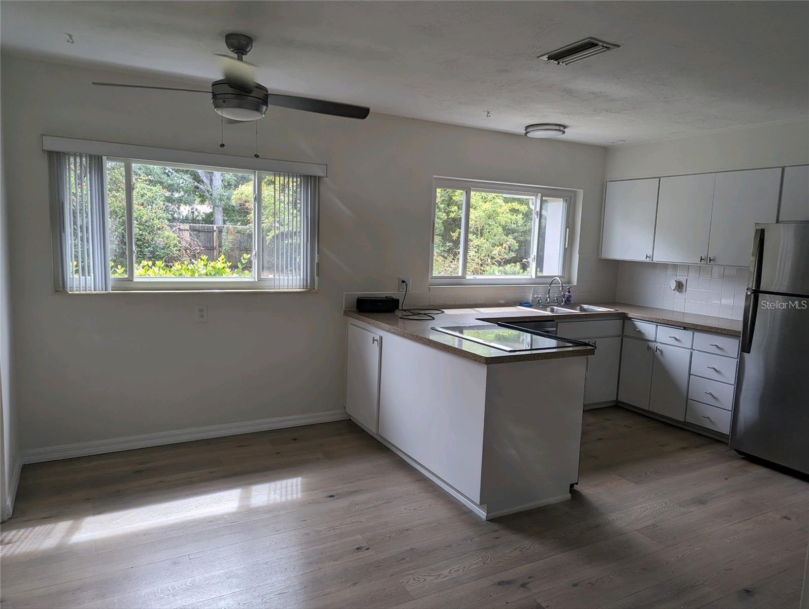 Image 5 of 16 For 482 41st Avenue N