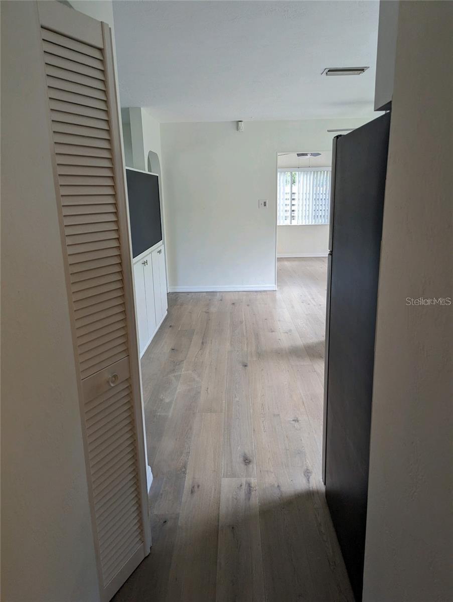 Image 7 of 16 For 482 41st Avenue N