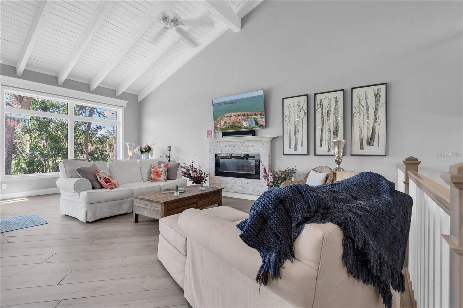 Image 5 of 43 For 5559 Escondida Boulevard S